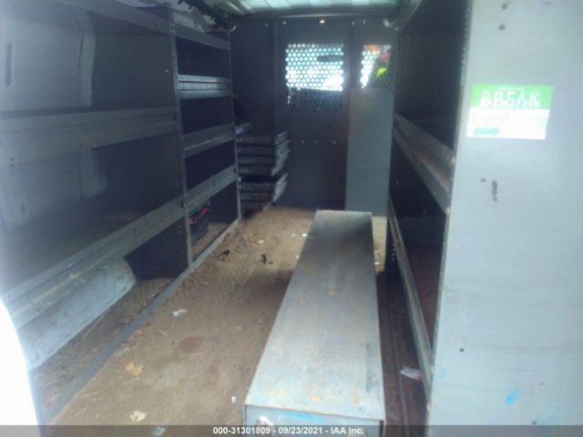 Photo 7 VIN: 1GCUHAD4XA1106612 - CHEVROLET EXPRESS CARGO VAN 