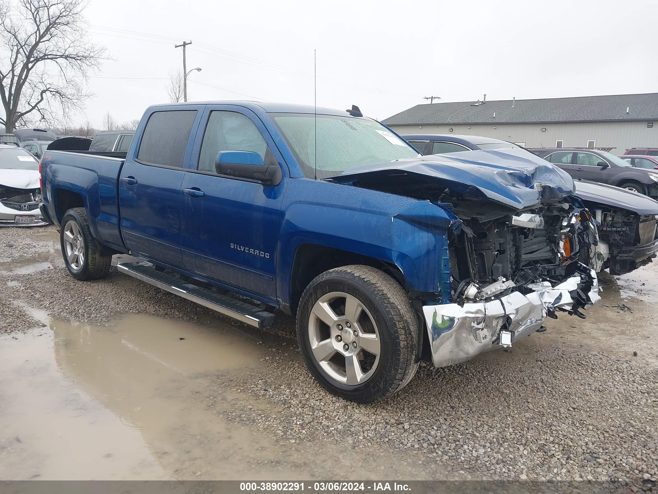 Photo 0 VIN: 1GCUKREC2JF113966 - CHEVROLET SILVERADO 