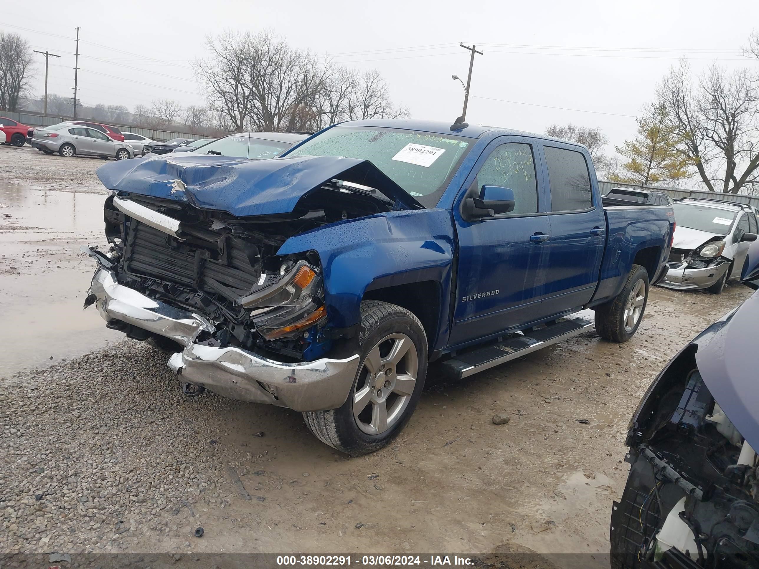 Photo 1 VIN: 1GCUKREC2JF113966 - CHEVROLET SILVERADO 