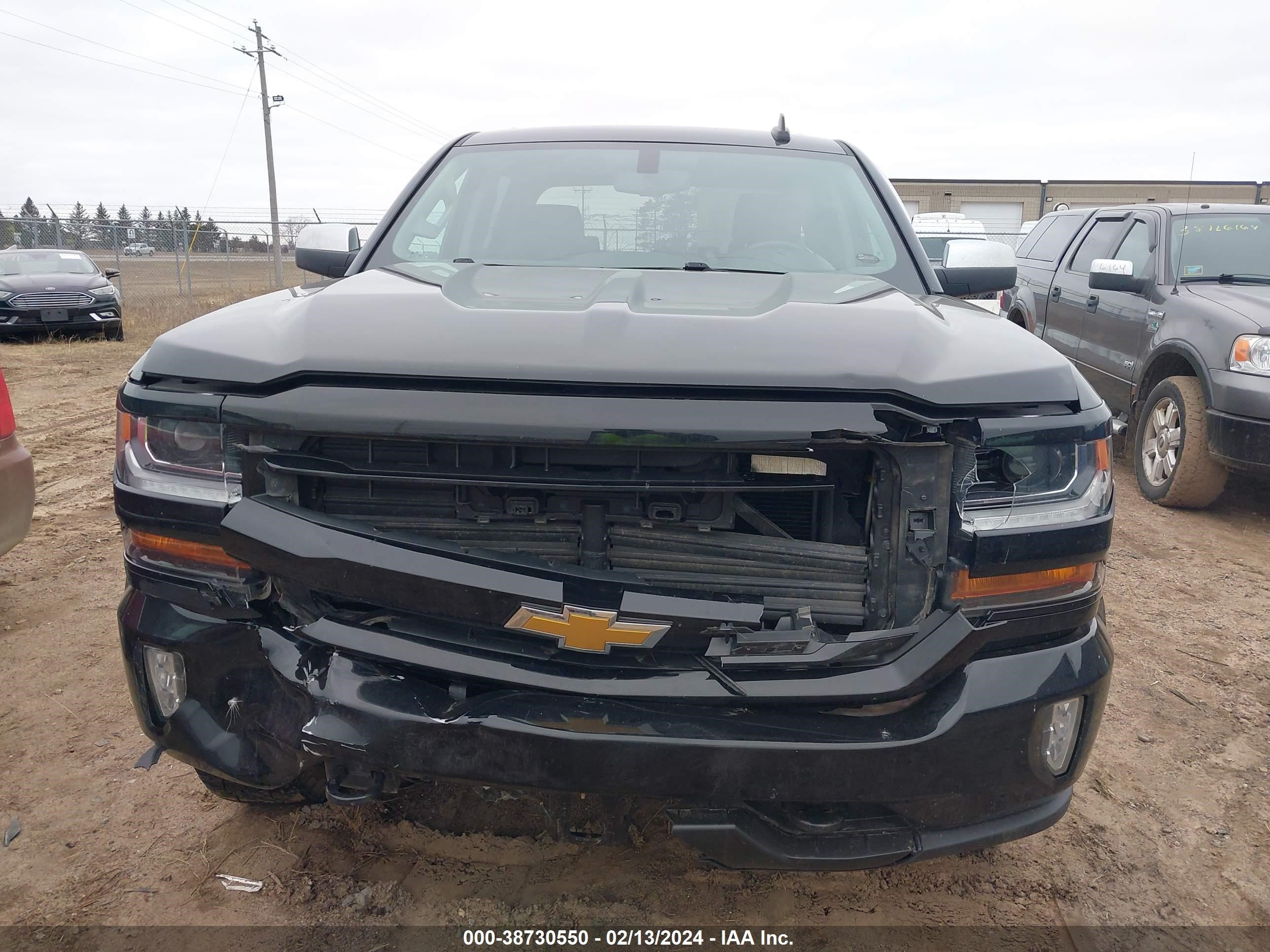 Photo 11 VIN: 1GCUKREC8JF187909 - CHEVROLET SILVERADO 