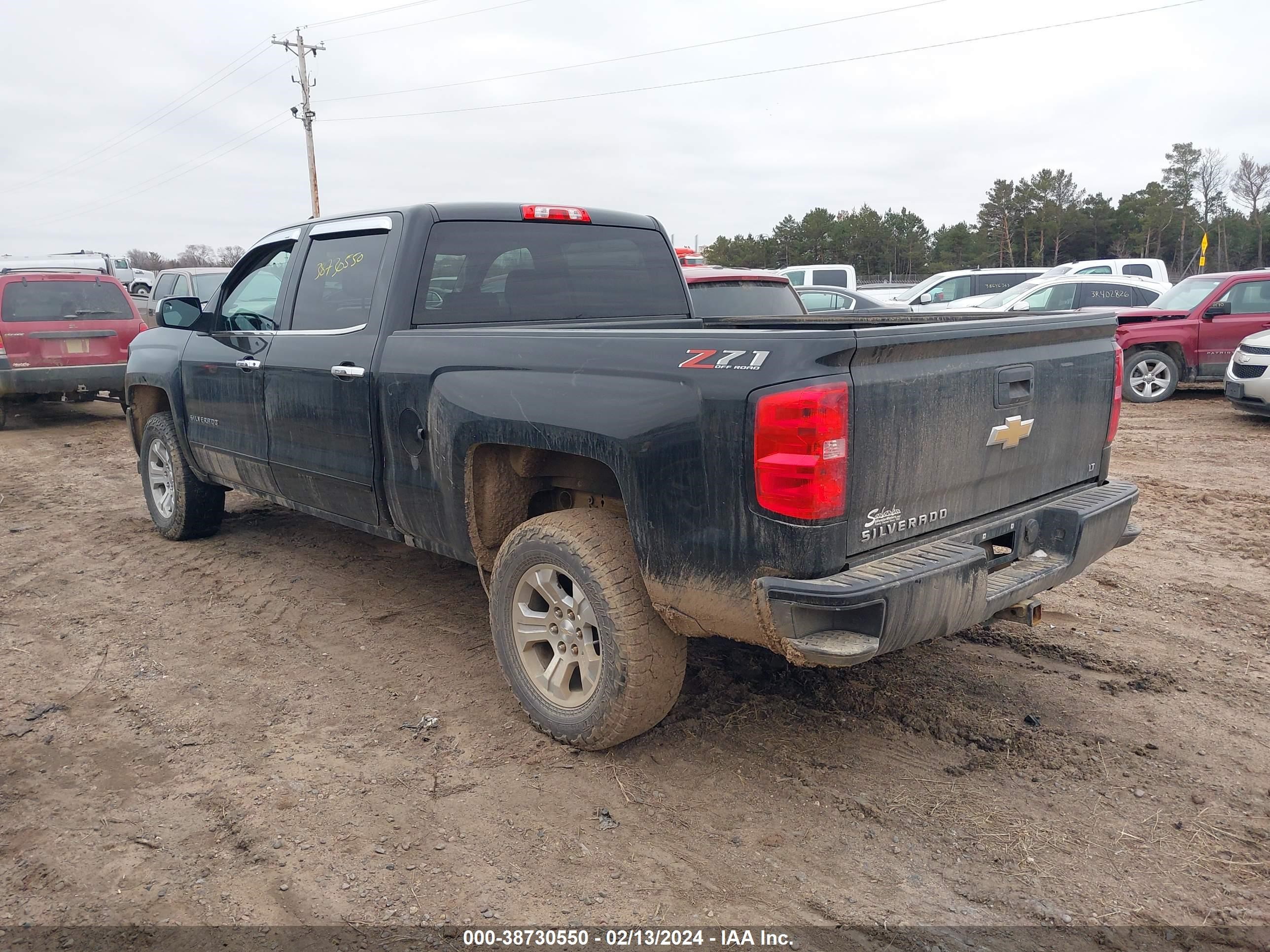 Photo 2 VIN: 1GCUKREC8JF187909 - CHEVROLET SILVERADO 