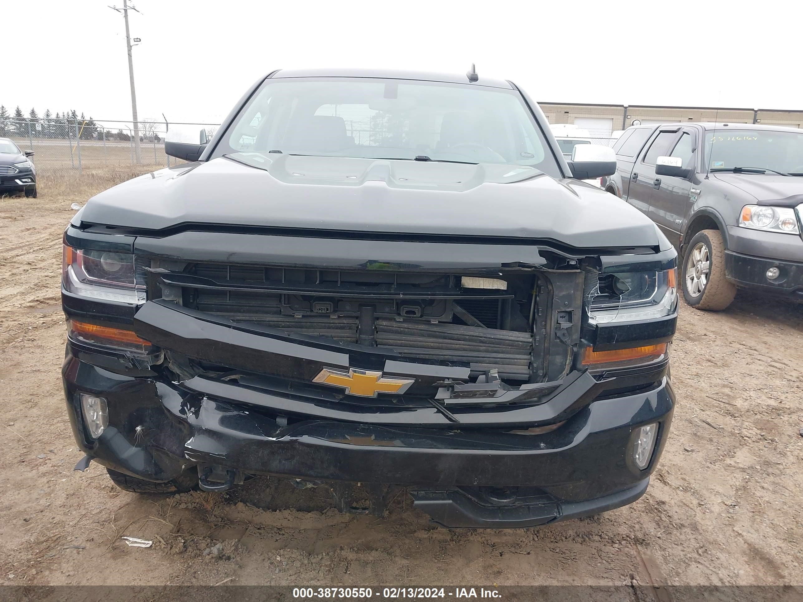 Photo 5 VIN: 1GCUKREC8JF187909 - CHEVROLET SILVERADO 