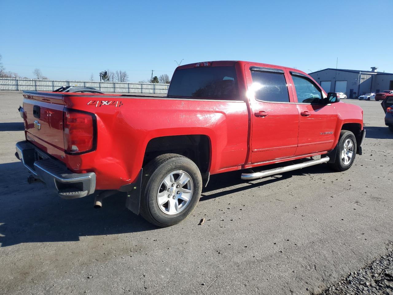 Photo 2 VIN: 1GCUKRECXJF148481 - CHEVROLET SILVERADO 