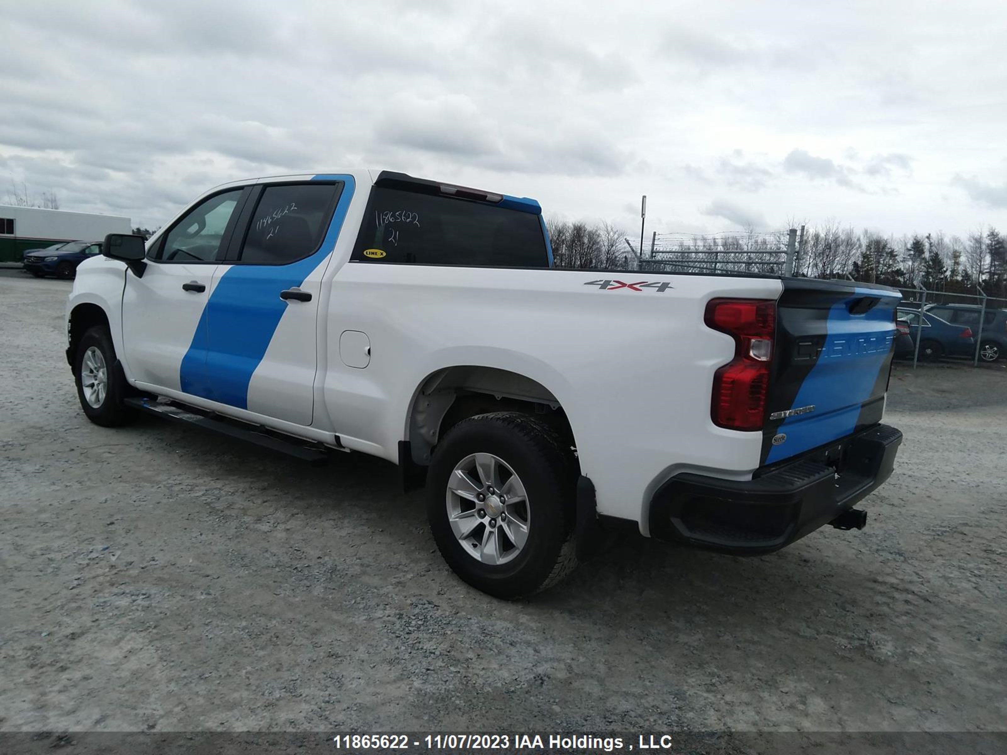 Photo 2 VIN: 1GCUYAEF0MZ255505 - CHEVROLET SILVERADO 