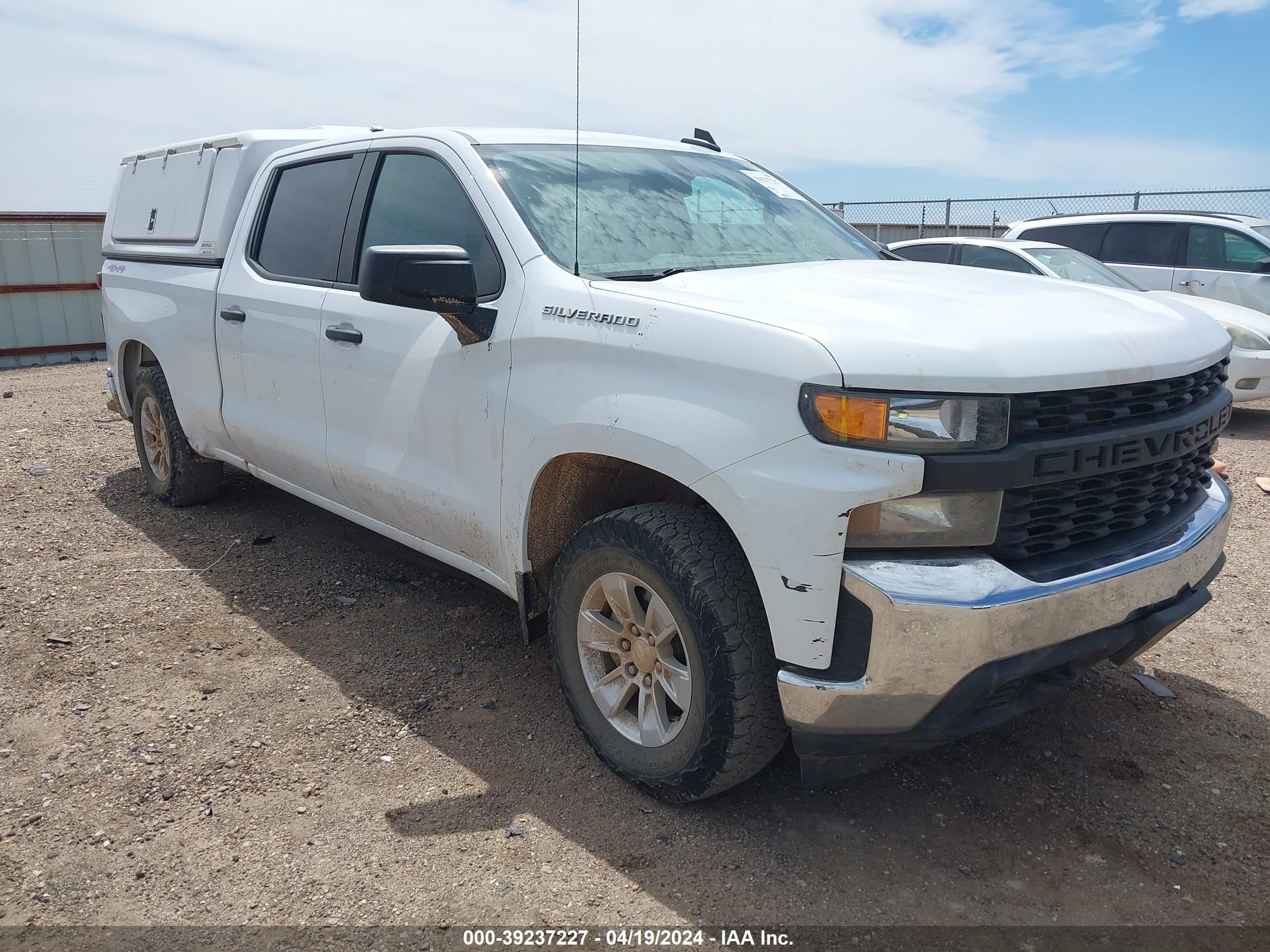 Photo 5 VIN: 1GCUYAEF4KZ232323 - CHEVROLET SILVERADO 