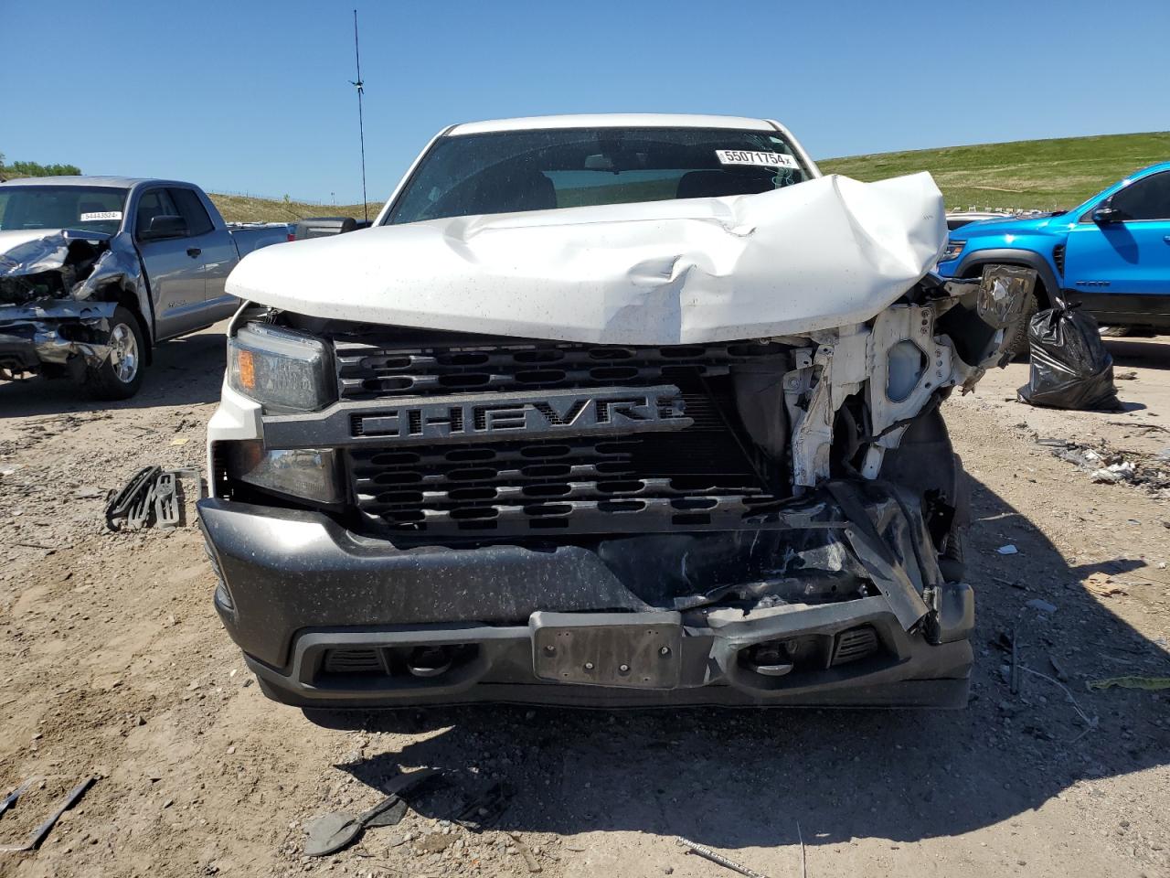 Photo 4 VIN: 1GCUYAEF8KZ429026 - CHEVROLET SILVERADO 