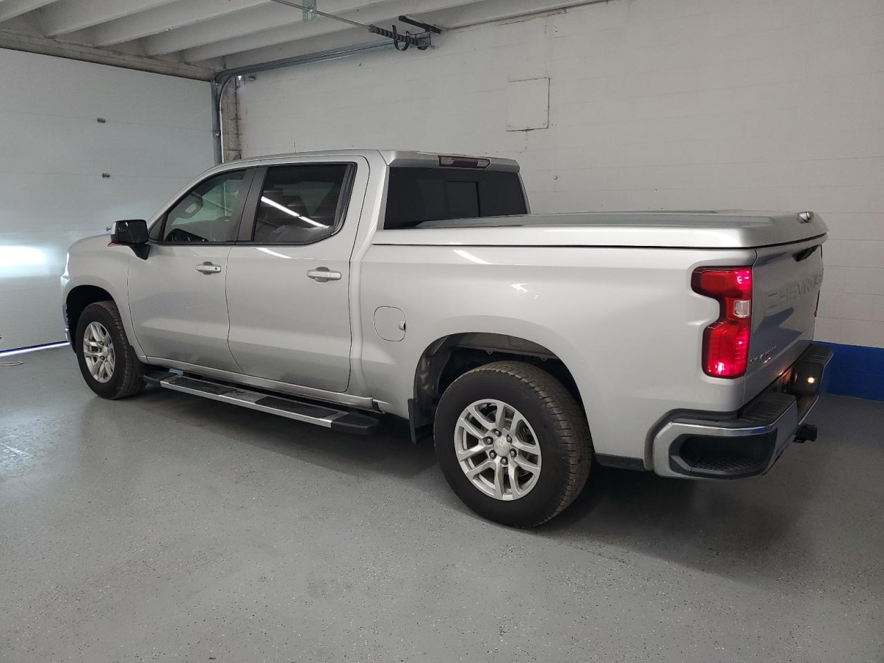 Photo 1 VIN: 1GCUYDED2KZ148940 - CHEVROLET SILVERADO 