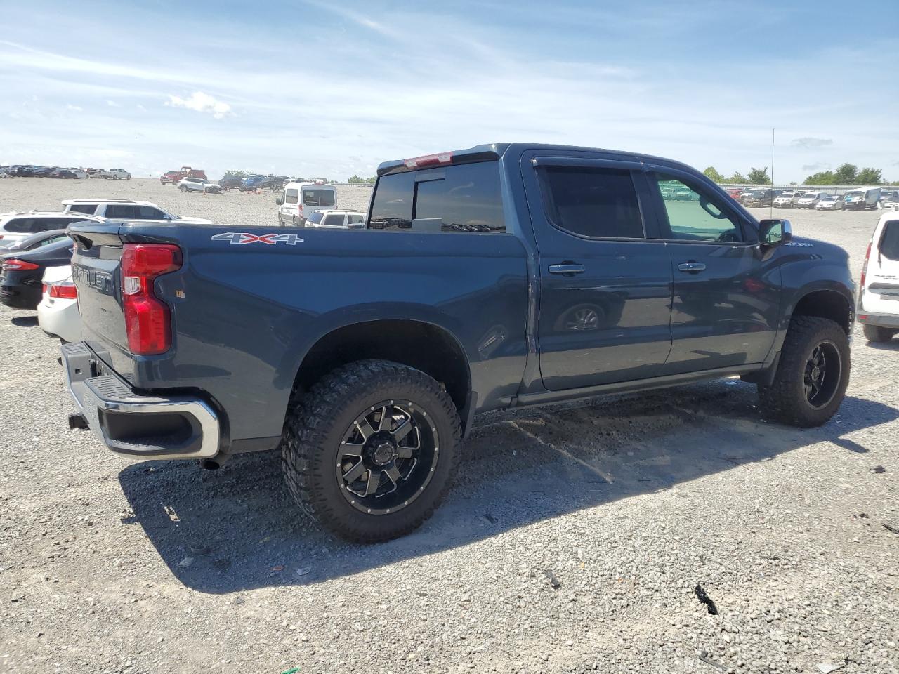 Photo 2 VIN: 1GCUYDED2LZ120086 - CHEVROLET SILVERADO 