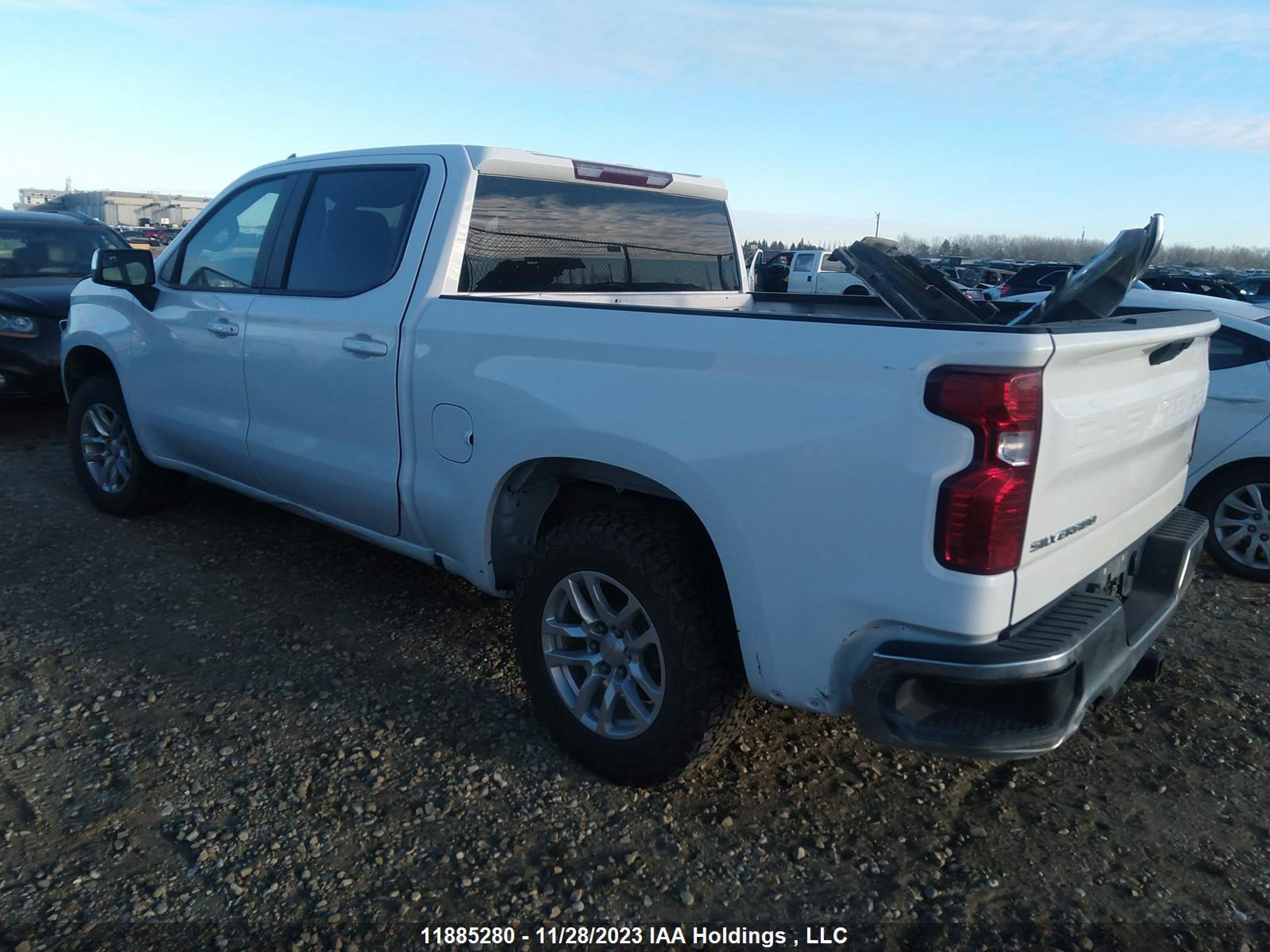 Photo 2 VIN: 1GCUYDED5LZ203978 - CHEVROLET SILVERADO 