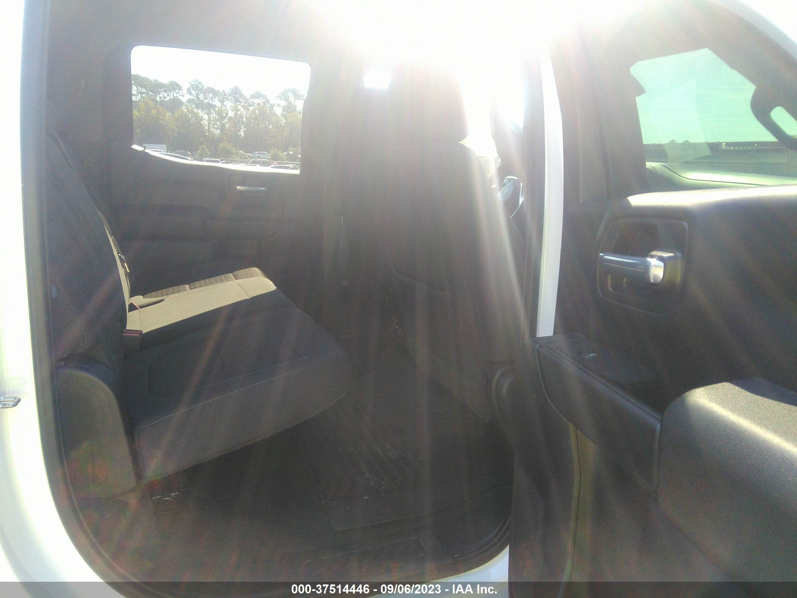 Photo 7 VIN: 1GCUYDED9MZ239982 - CHEVROLET SILVERADO 