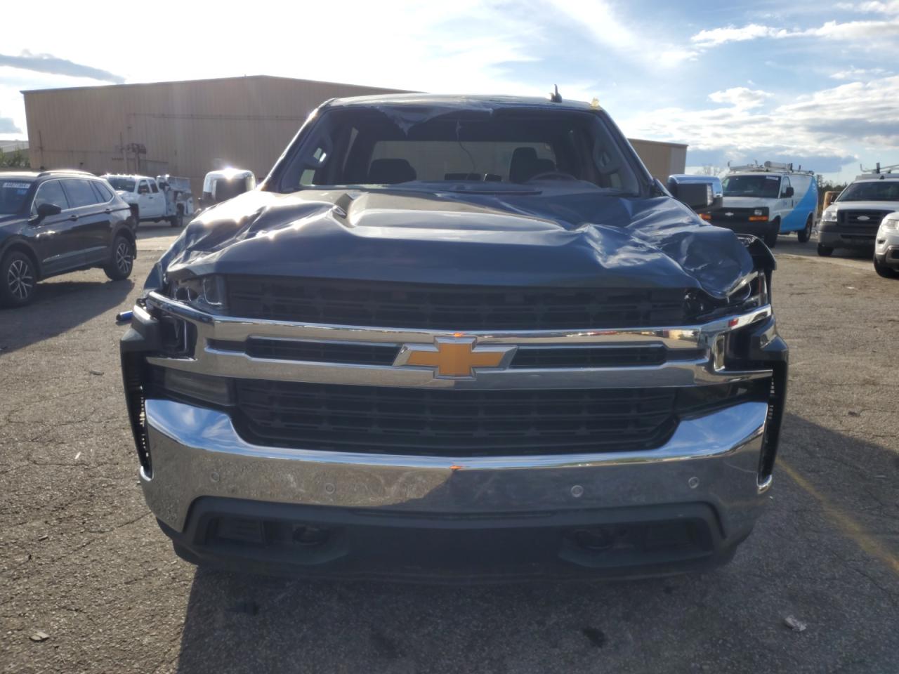 Photo 4 VIN: 1GCUYDED9MZ392099 - CHEVROLET SILVERADO 