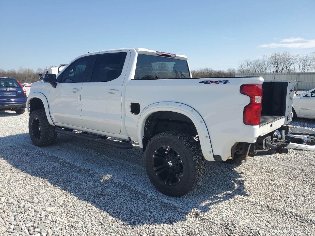 Photo 1 VIN: 1GCUYDEDXKZ357830 - CHEVROLET SILVERADO 