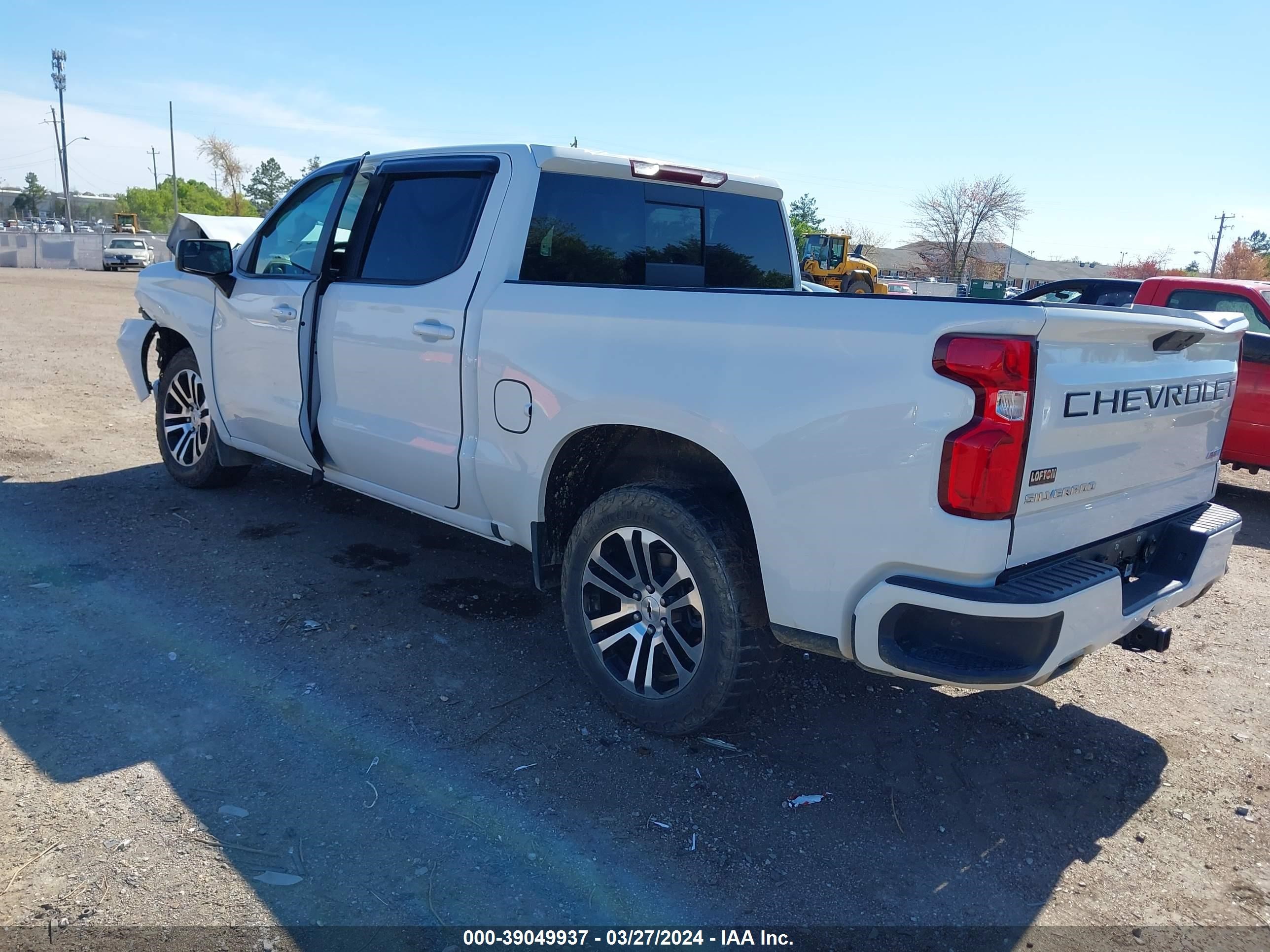 Photo 2 VIN: 1GCUYEED0MZ176261 - CHEVROLET SILVERADO 