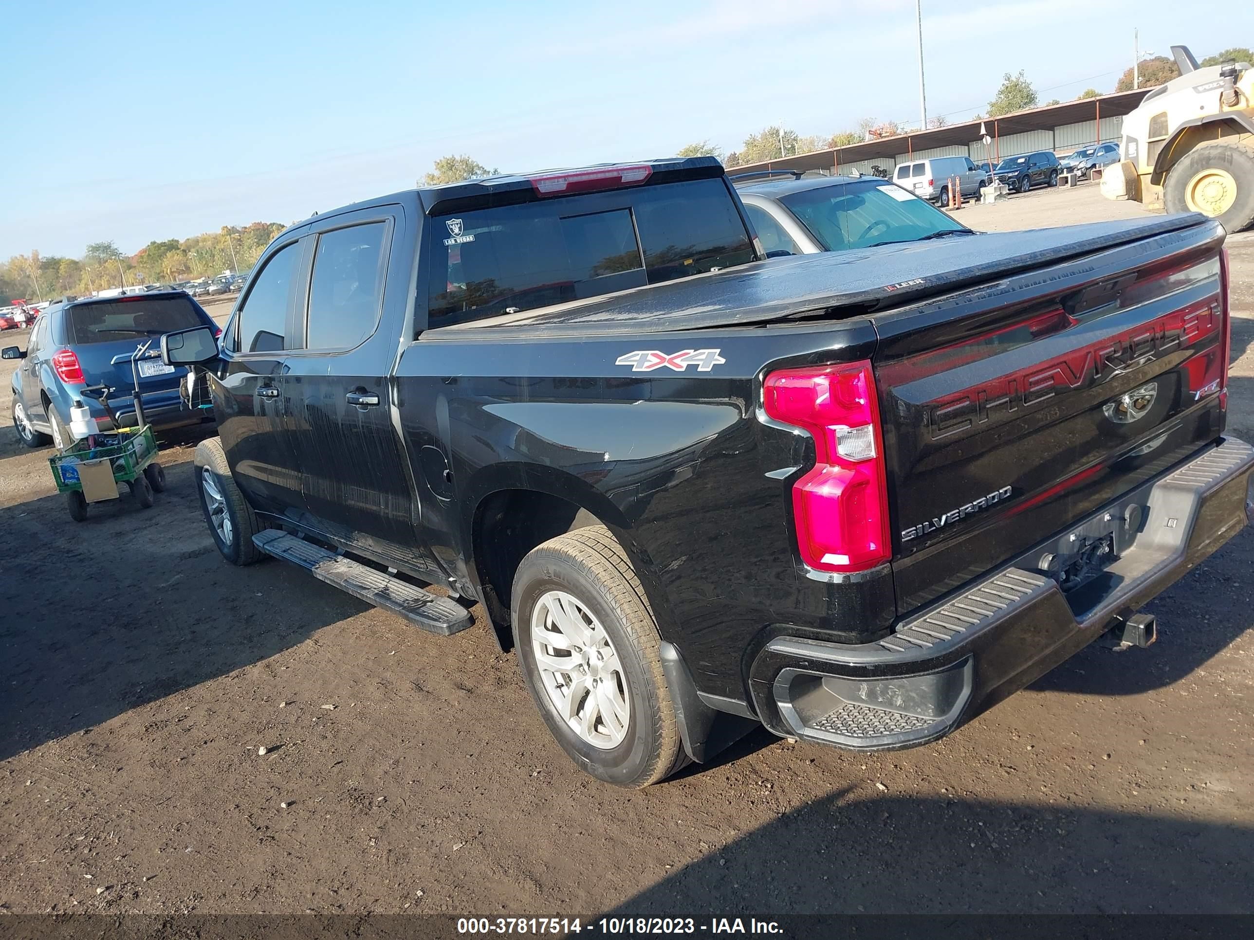 Photo 2 VIN: 1GCUYEED3KZ178230 - CHEVROLET SILVERADO 