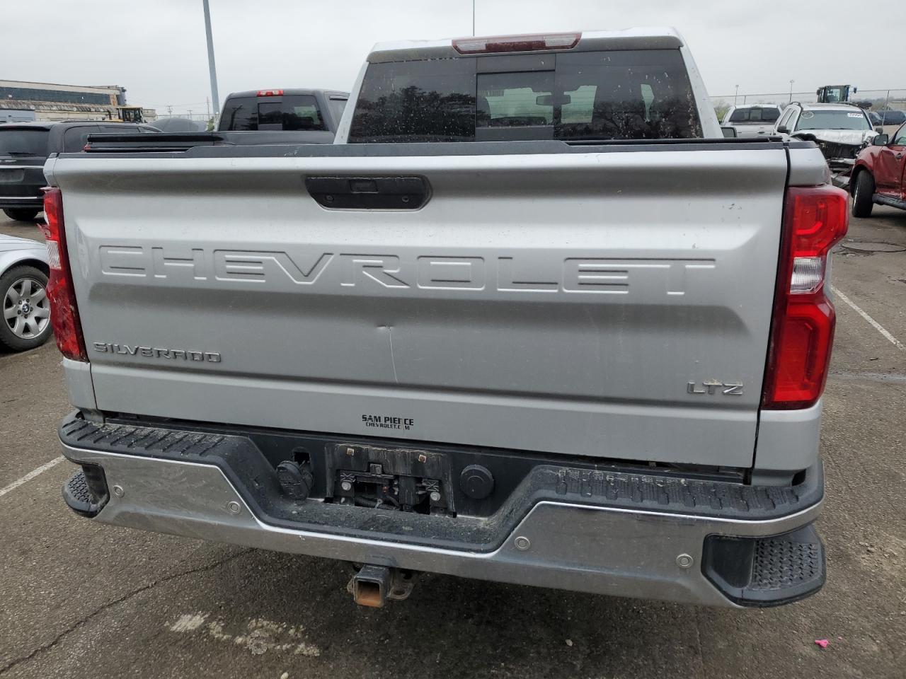 Photo 5 VIN: 1GCUYGEDXKZ142675 - CHEVROLET SILVERADO 