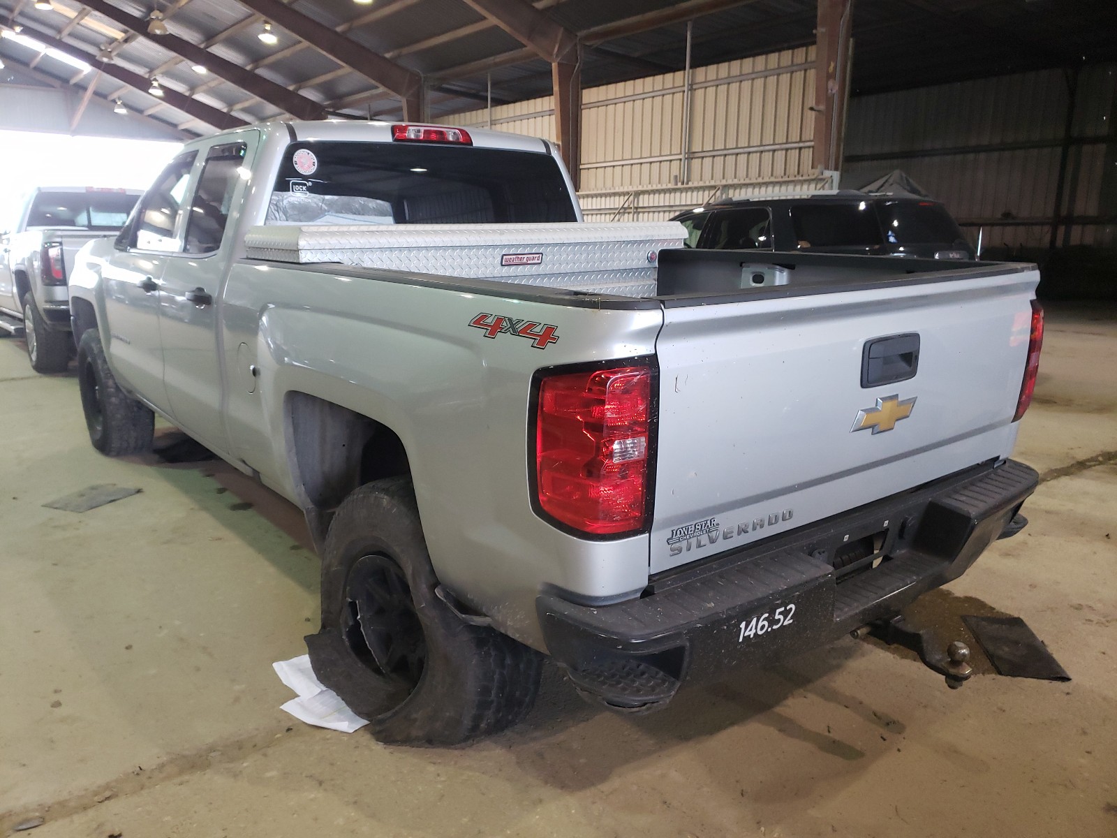 Photo 2 VIN: 1GCVKNEC3GZ358828 - CHEVROLET SILVERADO 