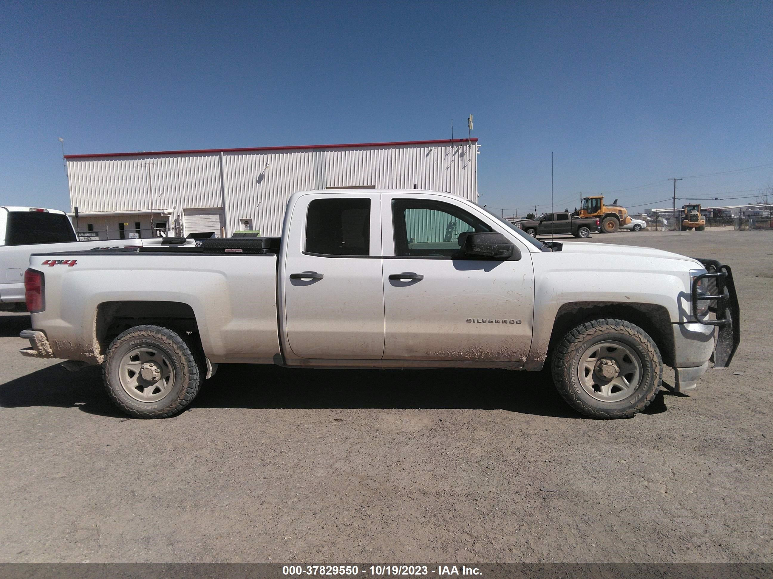 Photo 12 VIN: 1GCVKNEC5JZ344615 - CHEVROLET SILVERADO 