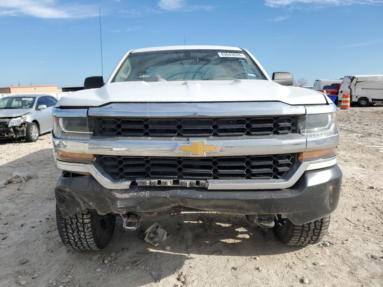 Photo 4 VIN: 1GCVKNEC9HZ333367 - CHEVROLET SILVERADO 