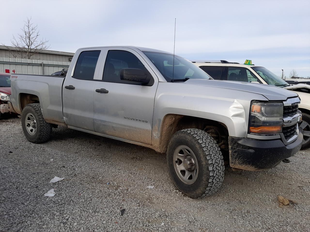 Photo 3 VIN: 1GCVKNECXGZ236757 - CHEVROLET SILVERADO 