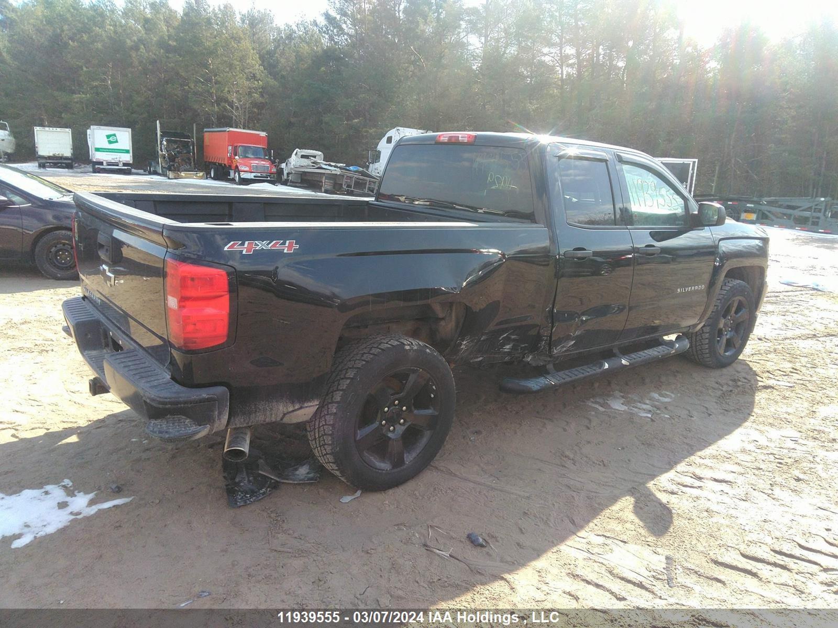 Photo 3 VIN: 1GCVKNEHXGZ208517 - CHEVROLET SILVERADO 