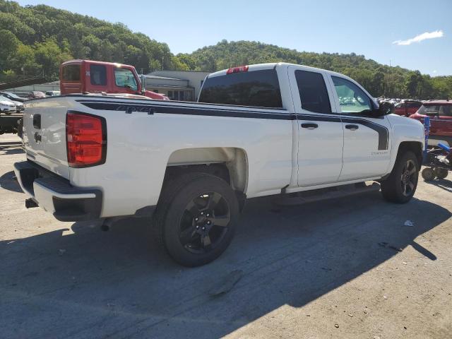 Photo 2 VIN: 1GCVKPEC2JZ320199 - CHEVROLET SILVERADO 