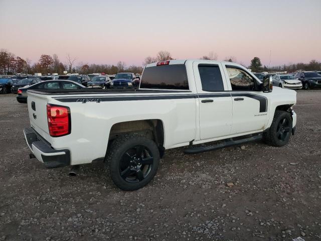 Photo 2 VIN: 1GCVKPEC3HZ370653 - CHEVROLET SILVERADO 