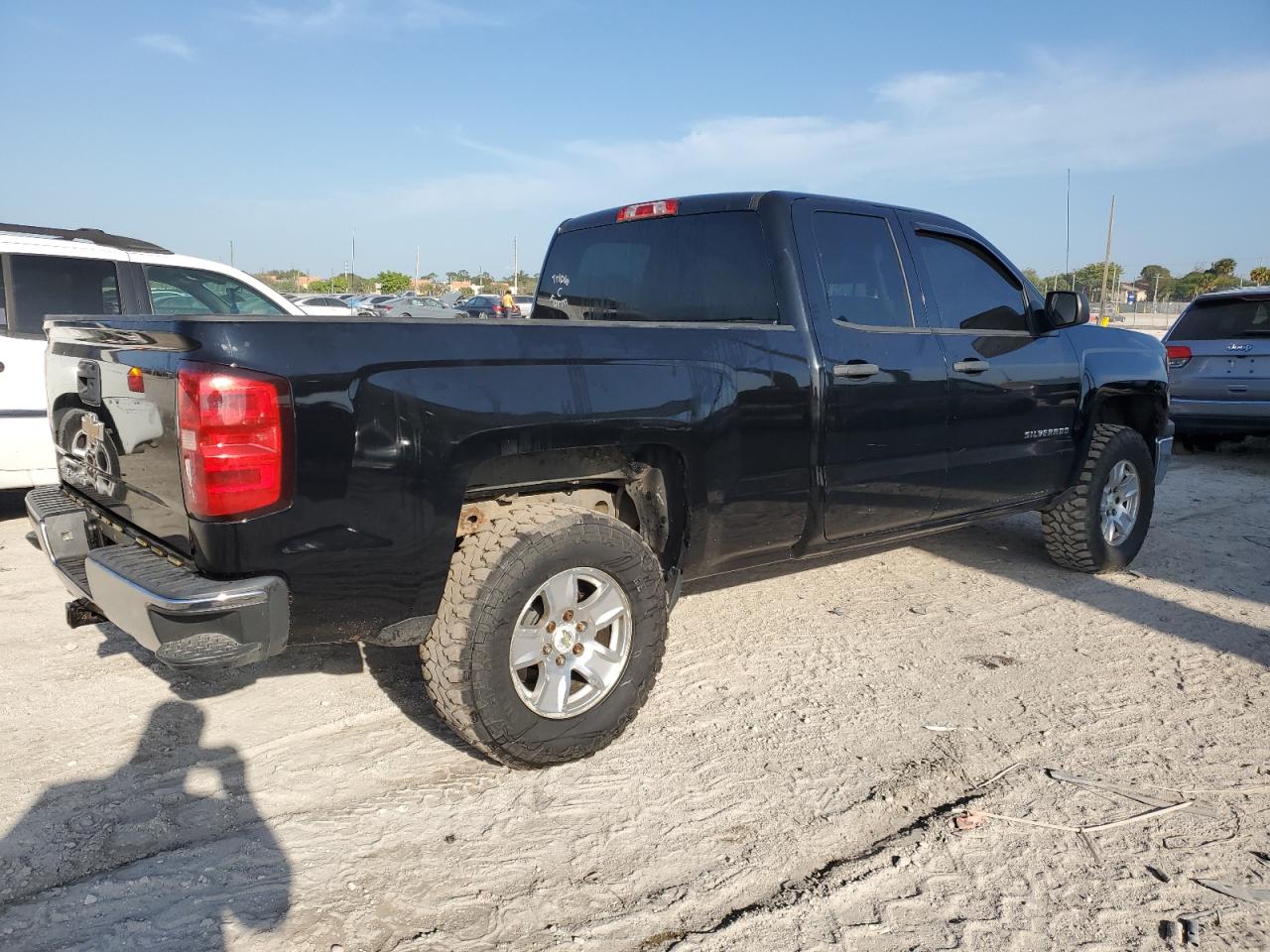 Photo 2 VIN: 1GCVKPEC5EZ189596 - CHEVROLET SILVERADO 