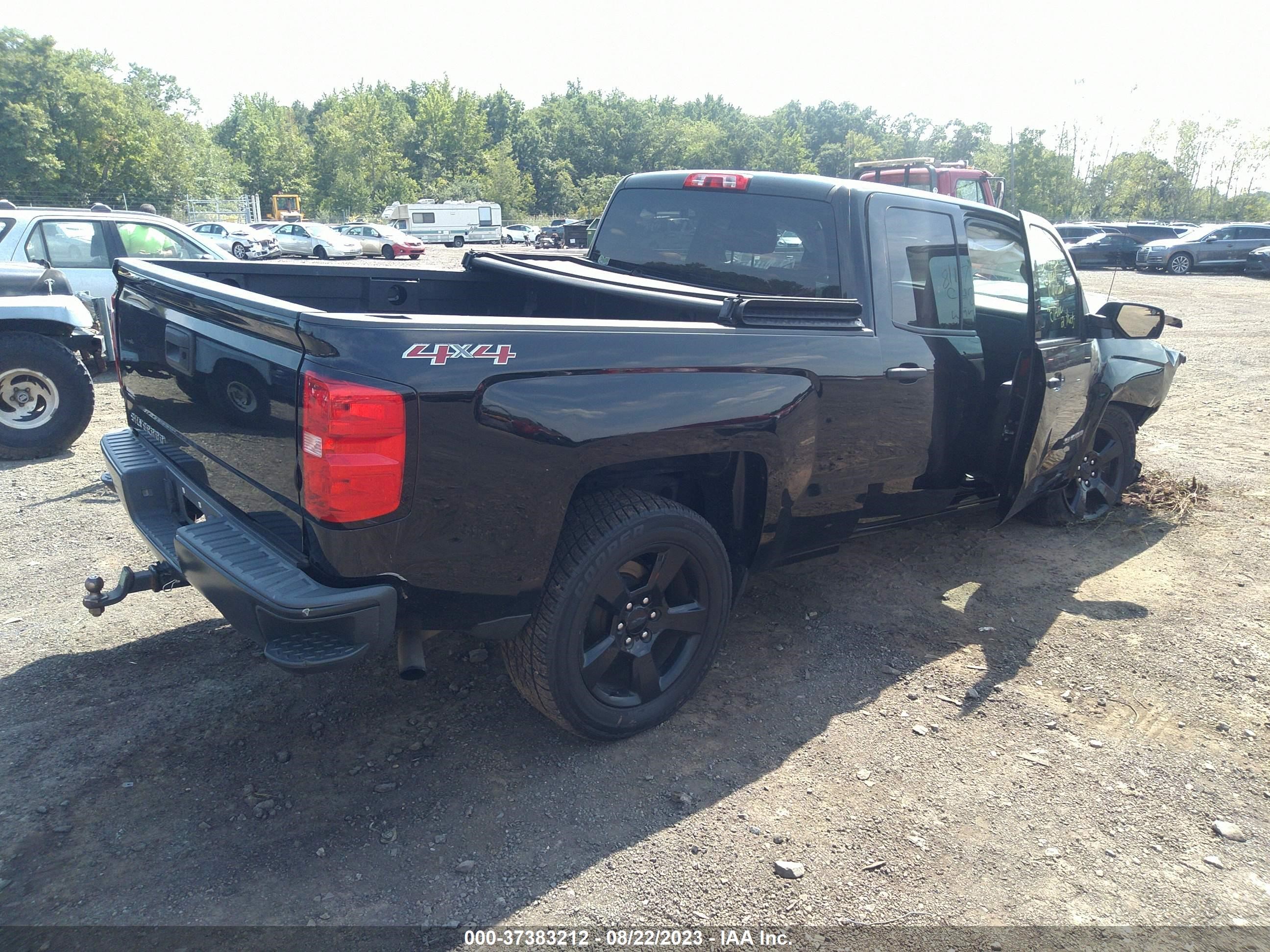 Photo 3 VIN: 1GCVKPEC5FZ375169 - CHEVROLET SILVERADO 