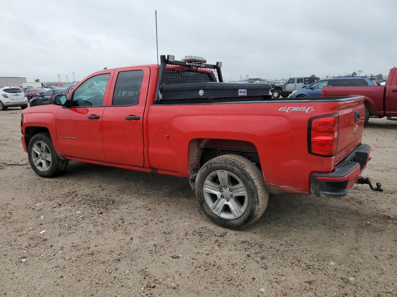 Photo 1 VIN: 1GCVKPEC5HZ296829 - CHEVROLET SILVERADO 