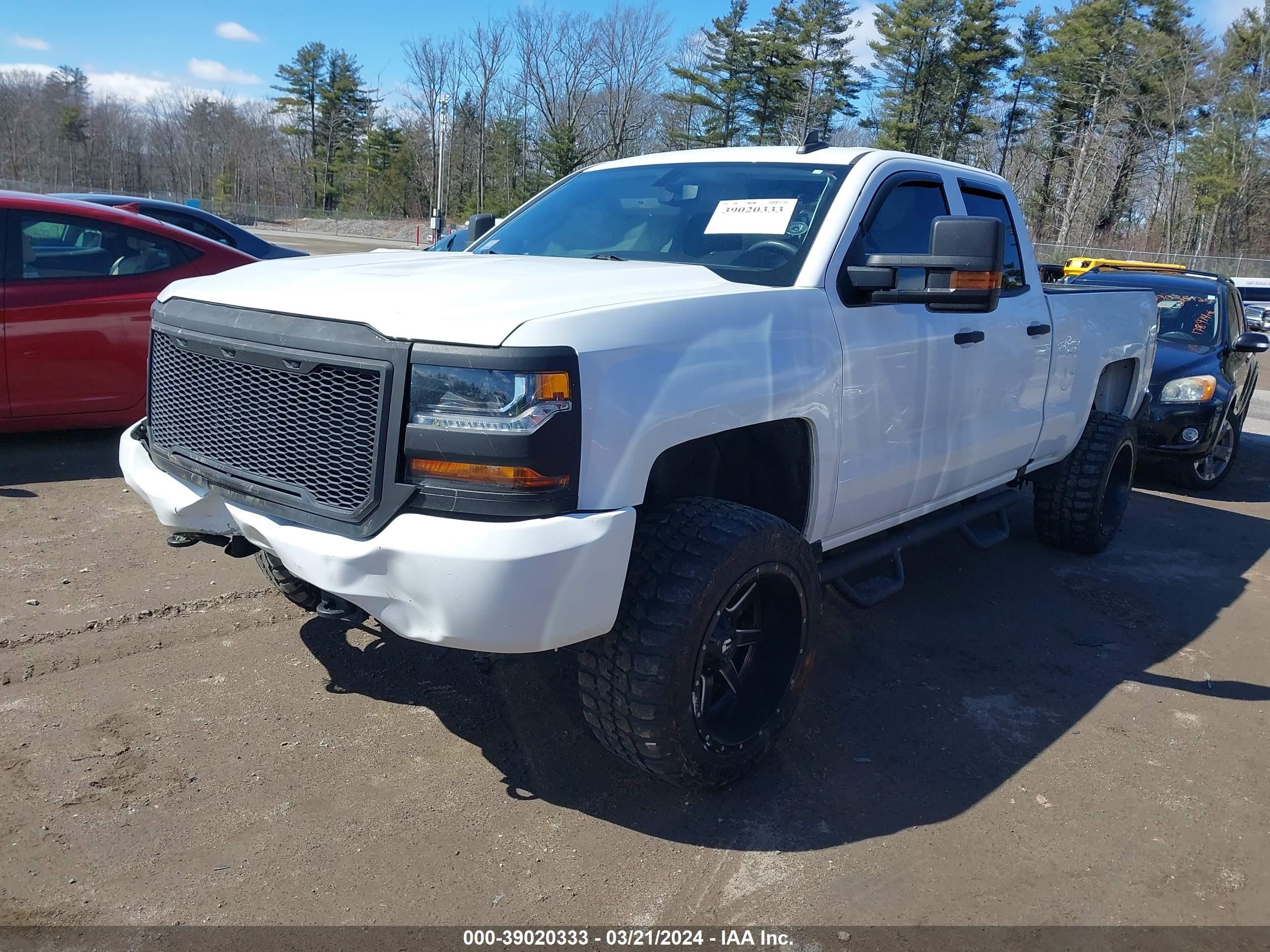 Photo 1 VIN: 1GCVKPEC7JZ169666 - CHEVROLET SILVERADO 