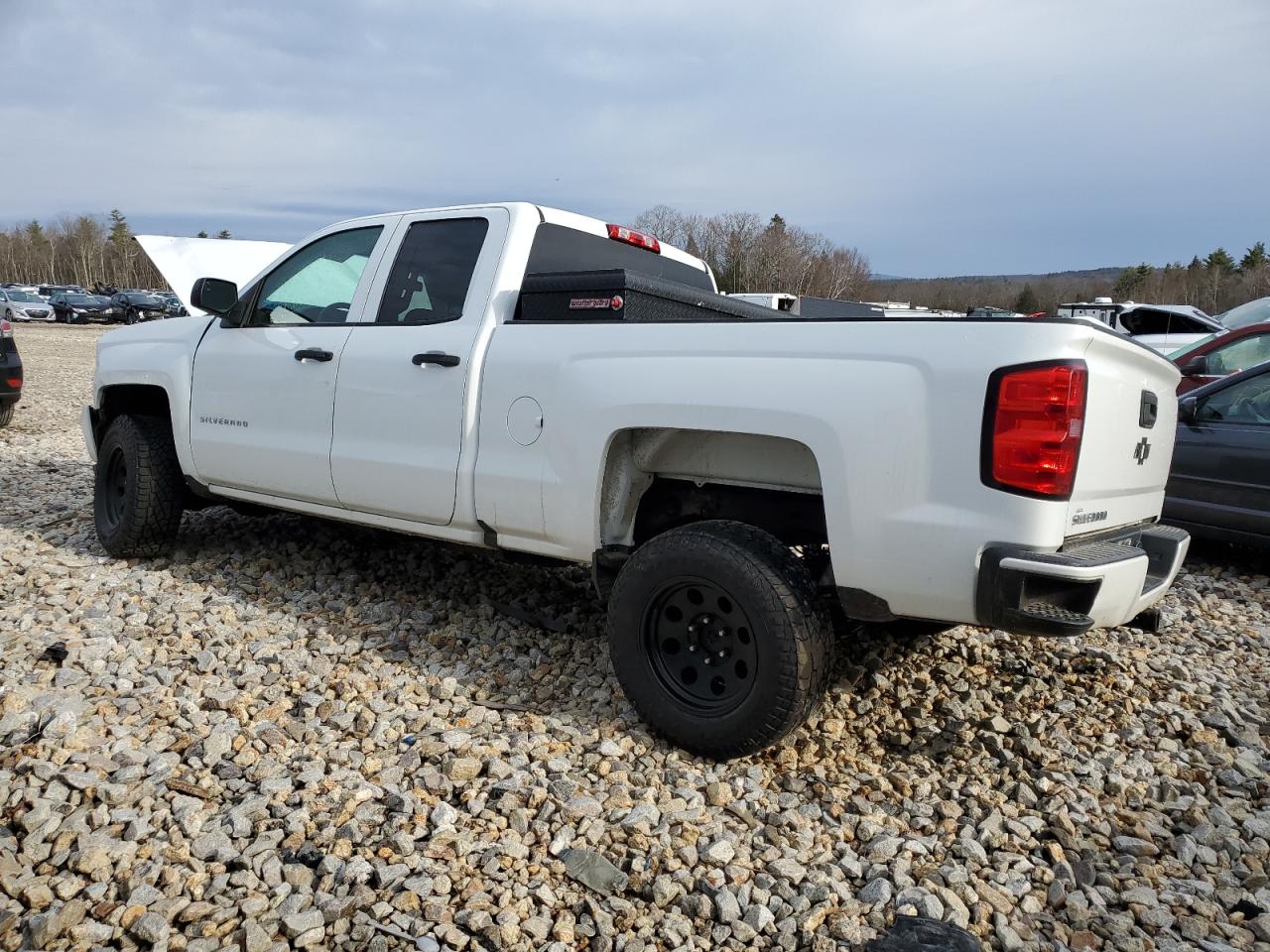 Photo 1 VIN: 1GCVKPEC8JZ175427 - CHEVROLET SILVERADO 