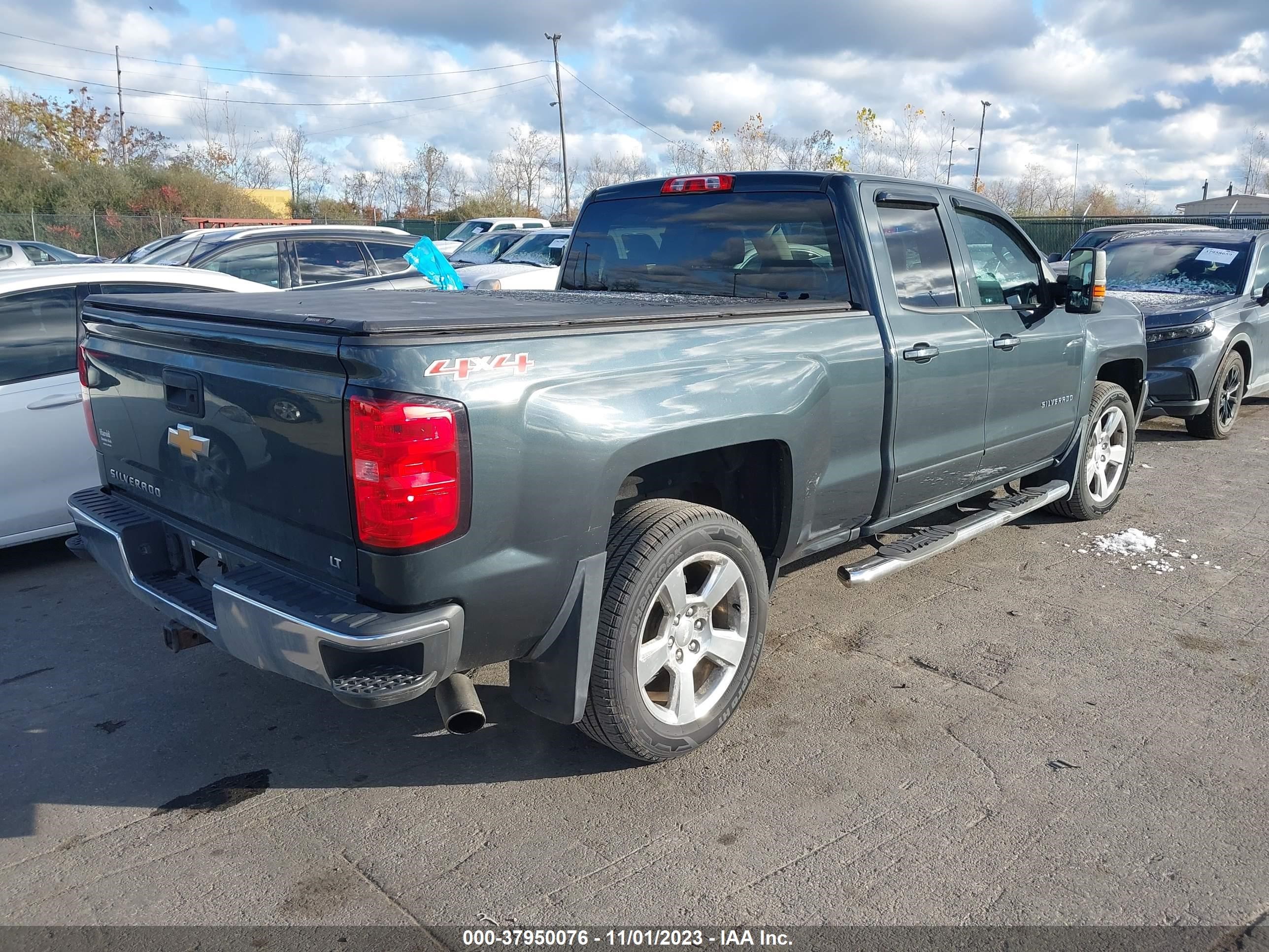 Photo 3 VIN: 1GCVKREC0HZ153864 - CHEVROLET SILVERADO 