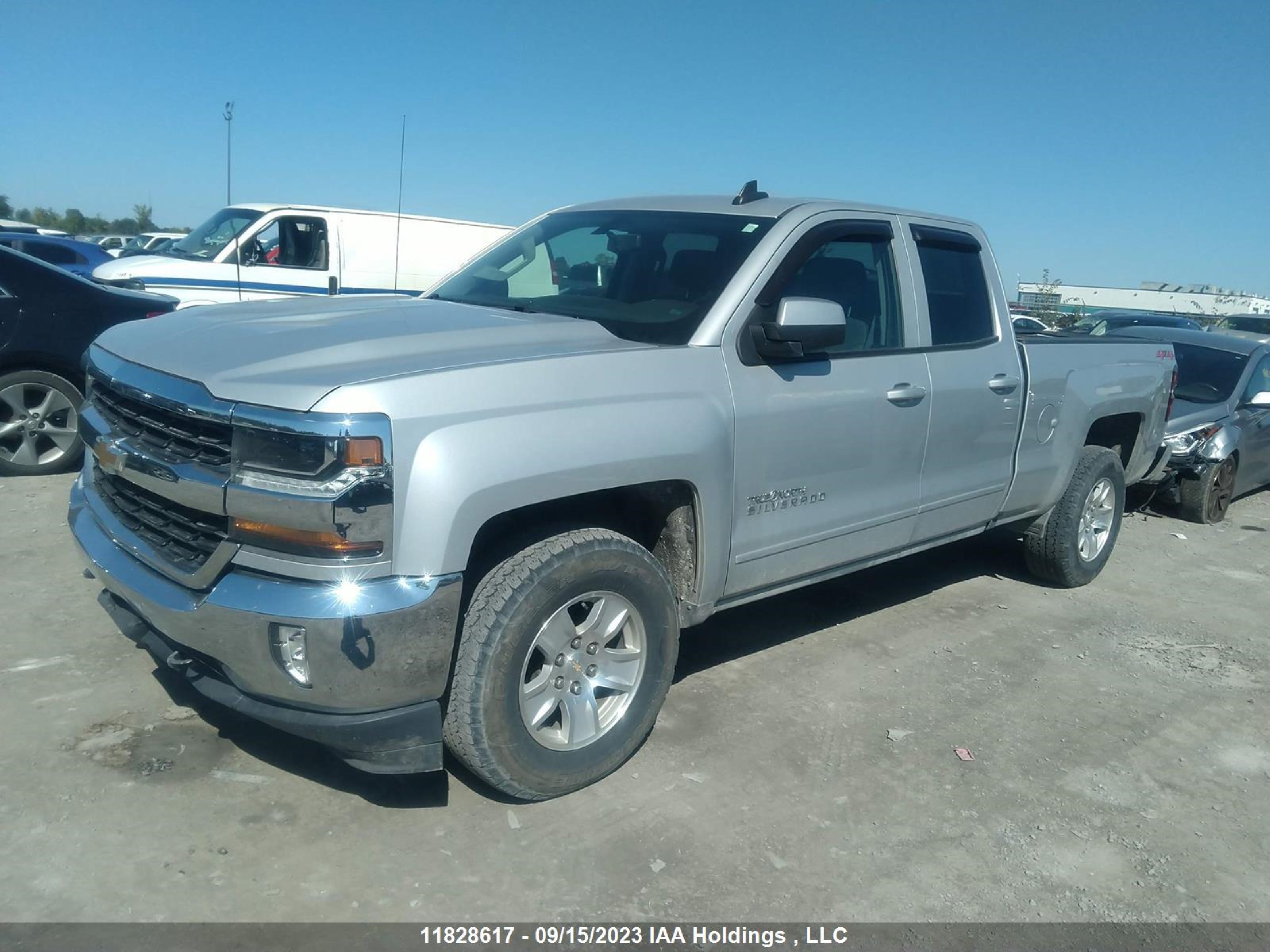 Photo 1 VIN: 1GCVKREC0JZ104752 - CHEVROLET SILVERADO 