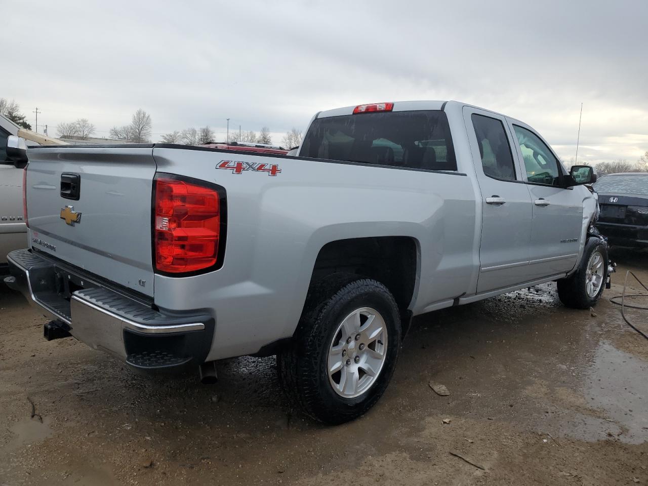 Photo 2 VIN: 1GCVKREC2HZ405842 - CHEVROLET SILVERADO 