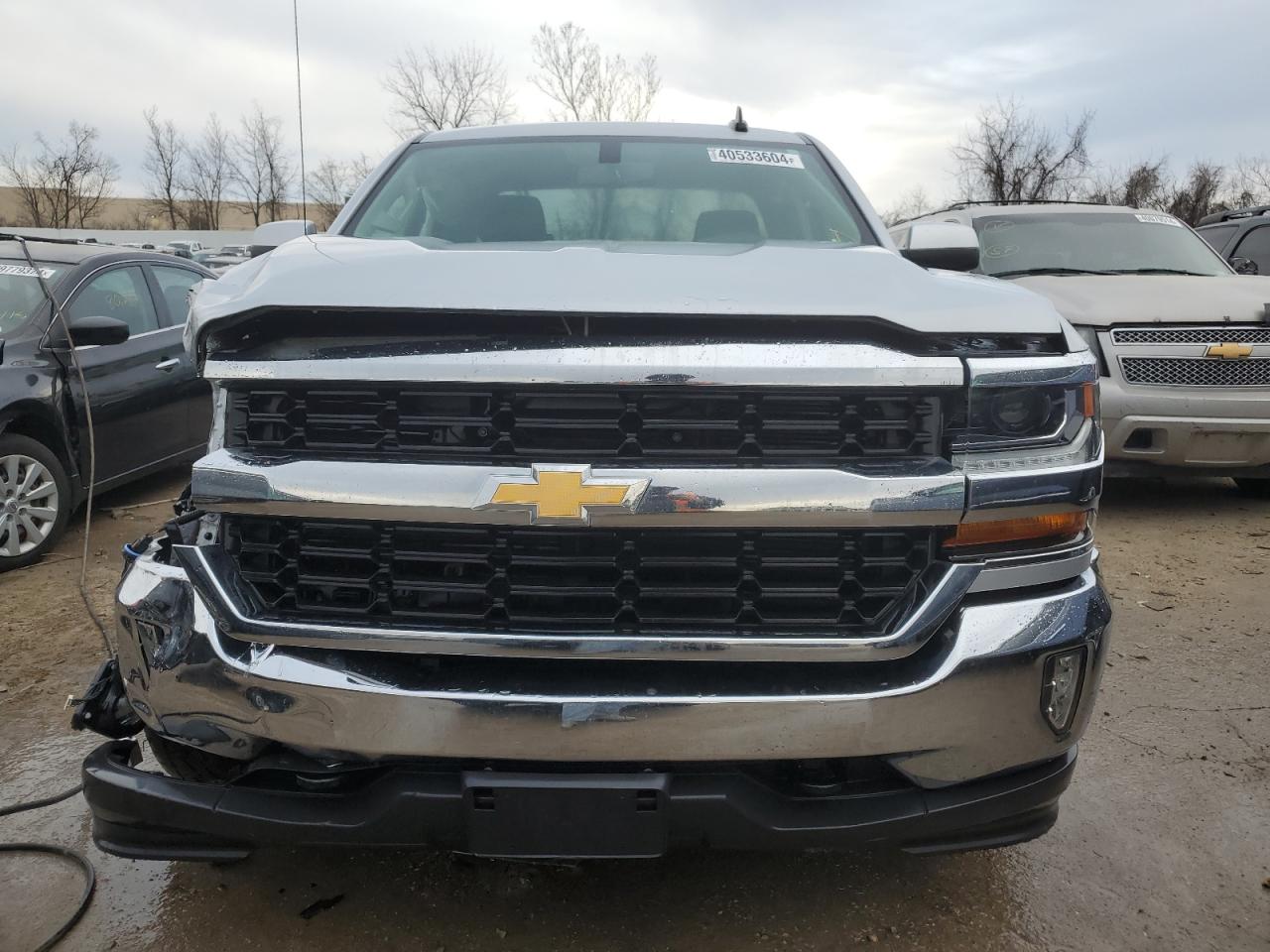 Photo 4 VIN: 1GCVKREC2HZ405842 - CHEVROLET SILVERADO 