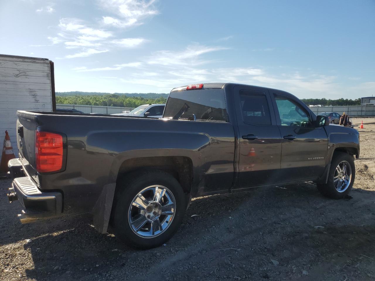 Photo 2 VIN: 1GCVKREC3EZ352662 - CHEVROLET SILVERADO 