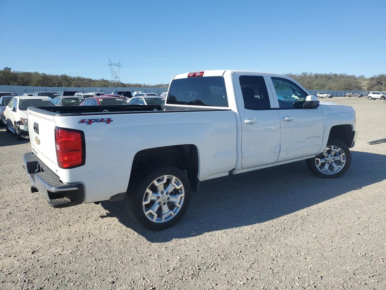 Photo 2 VIN: 1GCVKREC3GZ343205 - CHEVROLET SILVERADO 