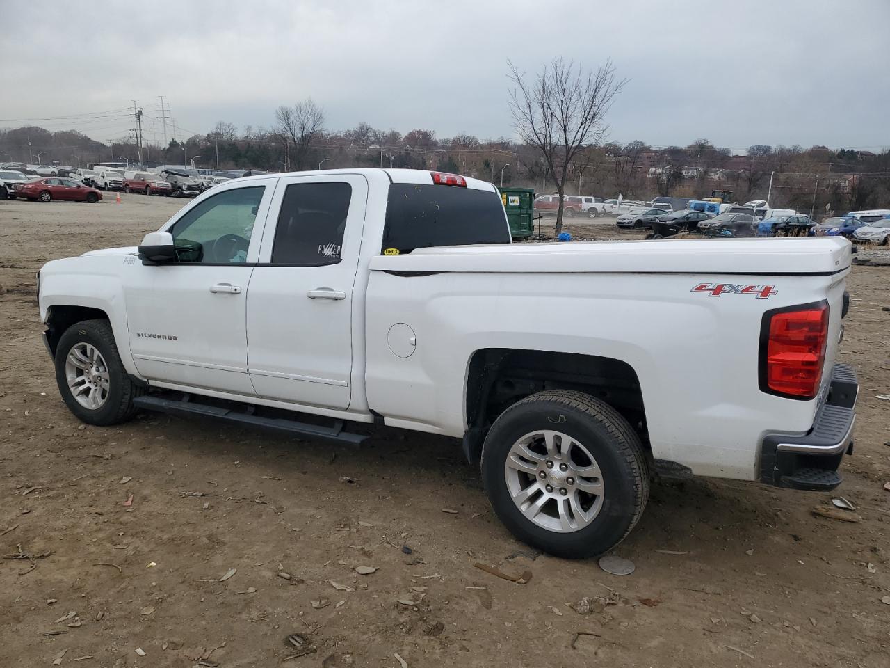 Photo 1 VIN: 1GCVKREC3HZ106151 - CHEVROLET SILVERADO 