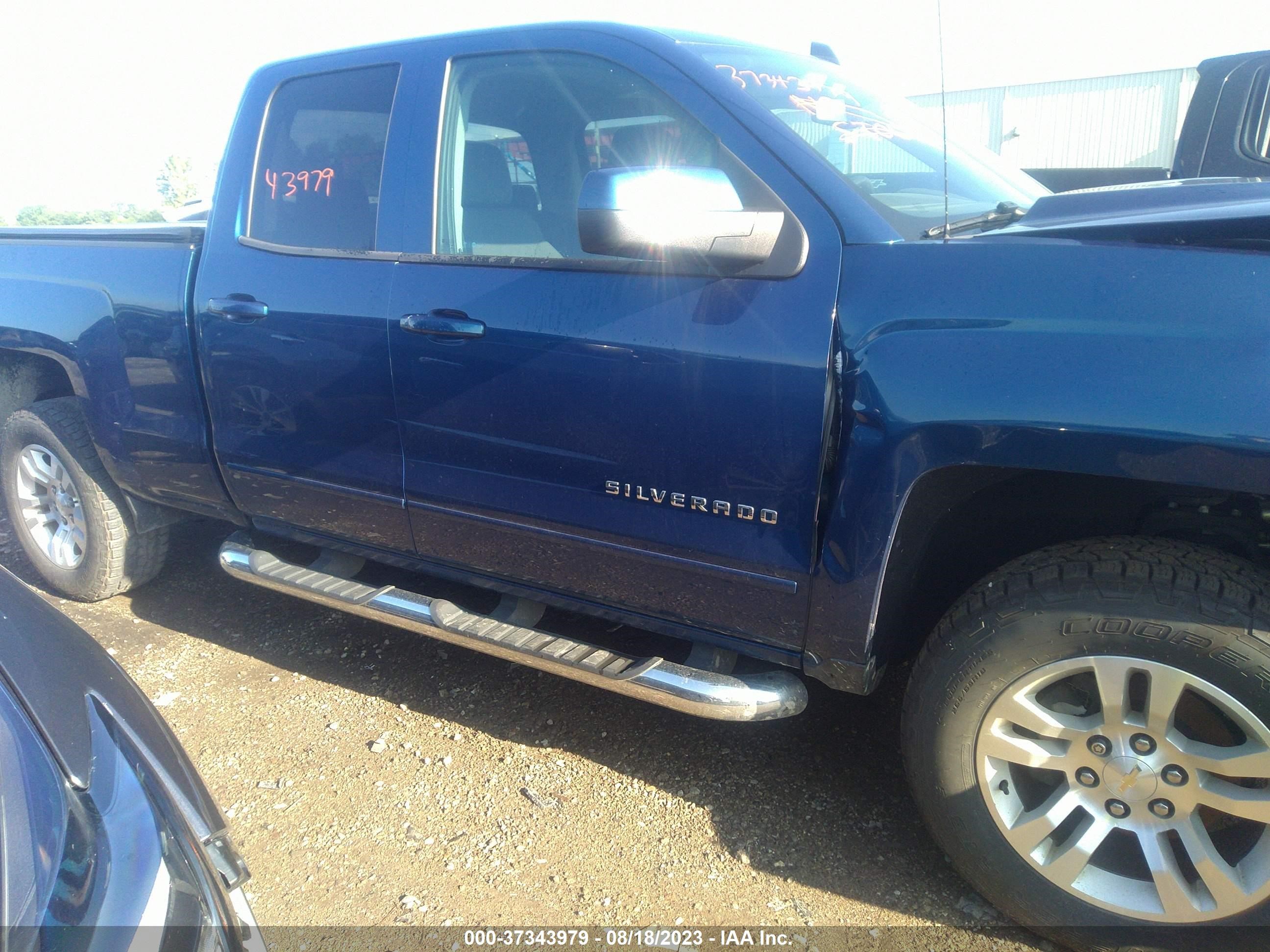 Photo 12 VIN: 1GCVKREC3JZ114997 - CHEVROLET SILVERADO 