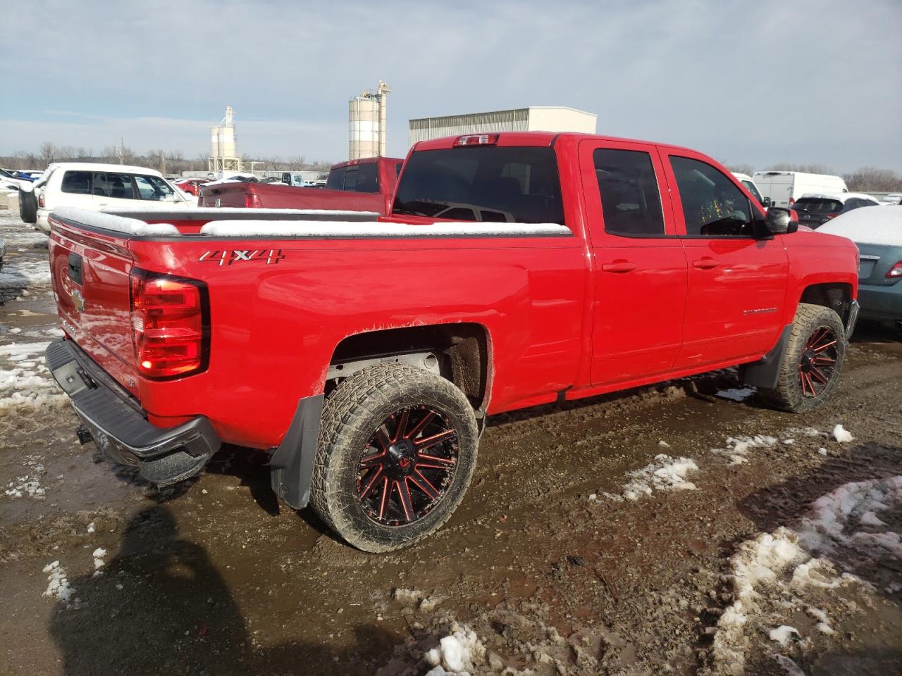 Photo 4 VIN: 1GCVKREC3JZ149569 - CHEVROLET SILVERADO 