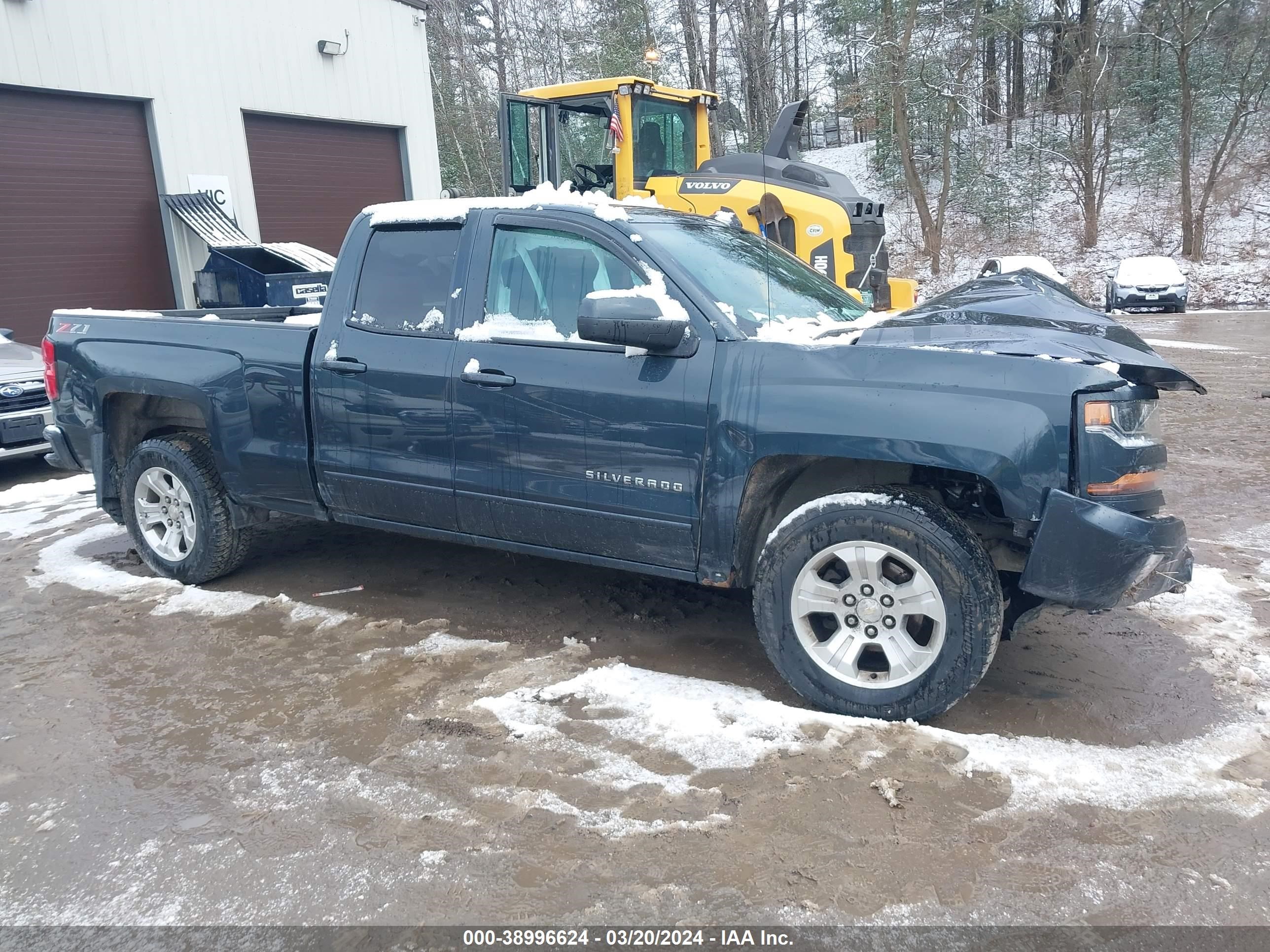 Photo 12 VIN: 1GCVKREC3JZ220513 - CHEVROLET SILVERADO 