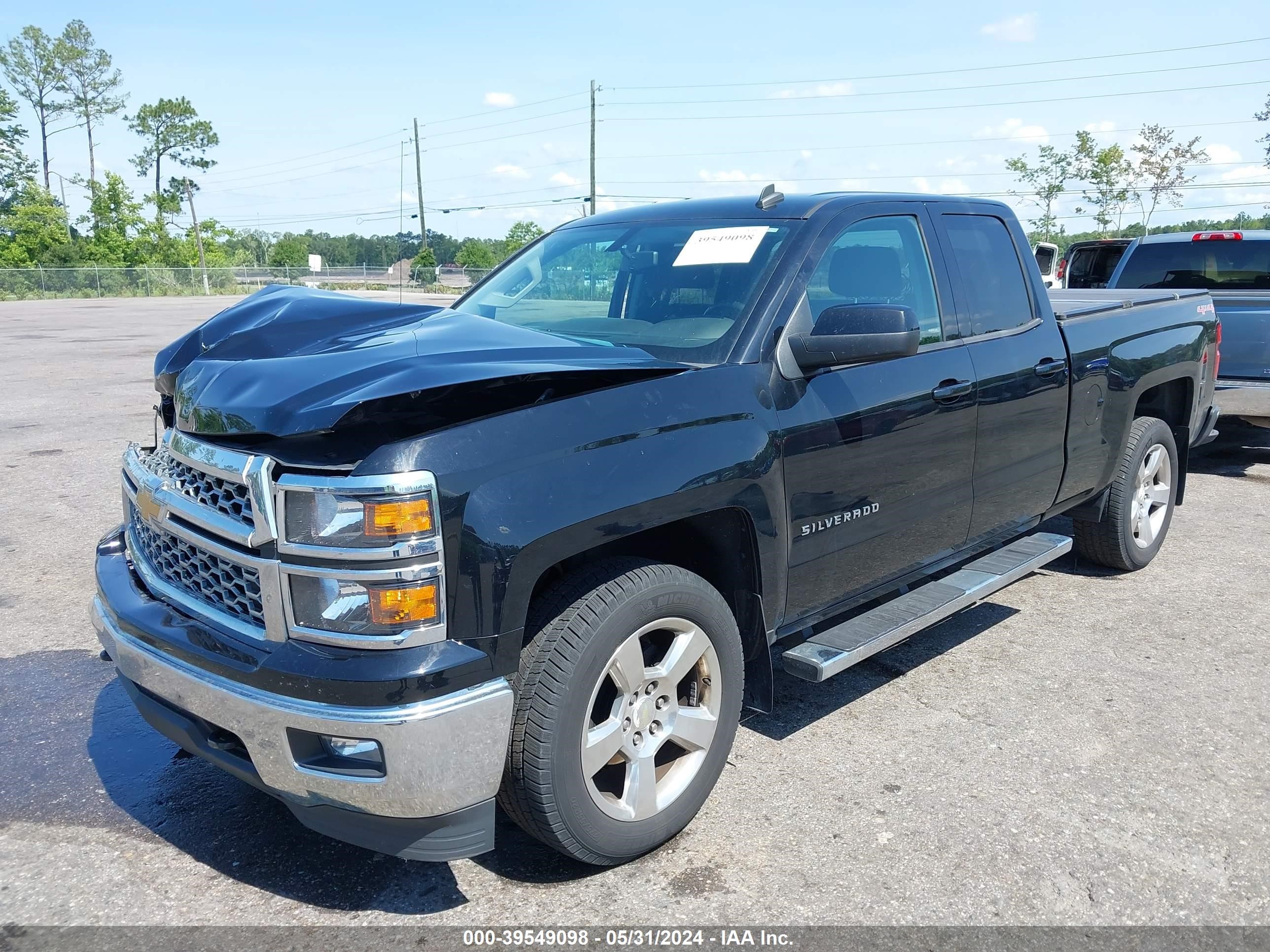 Photo 1 VIN: 1GCVKREC4EZ137159 - CHEVROLET SILVERADO 