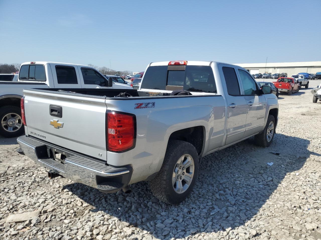 Photo 2 VIN: 1GCVKREC4FZ310597 - CHEVROLET SILVERADO 