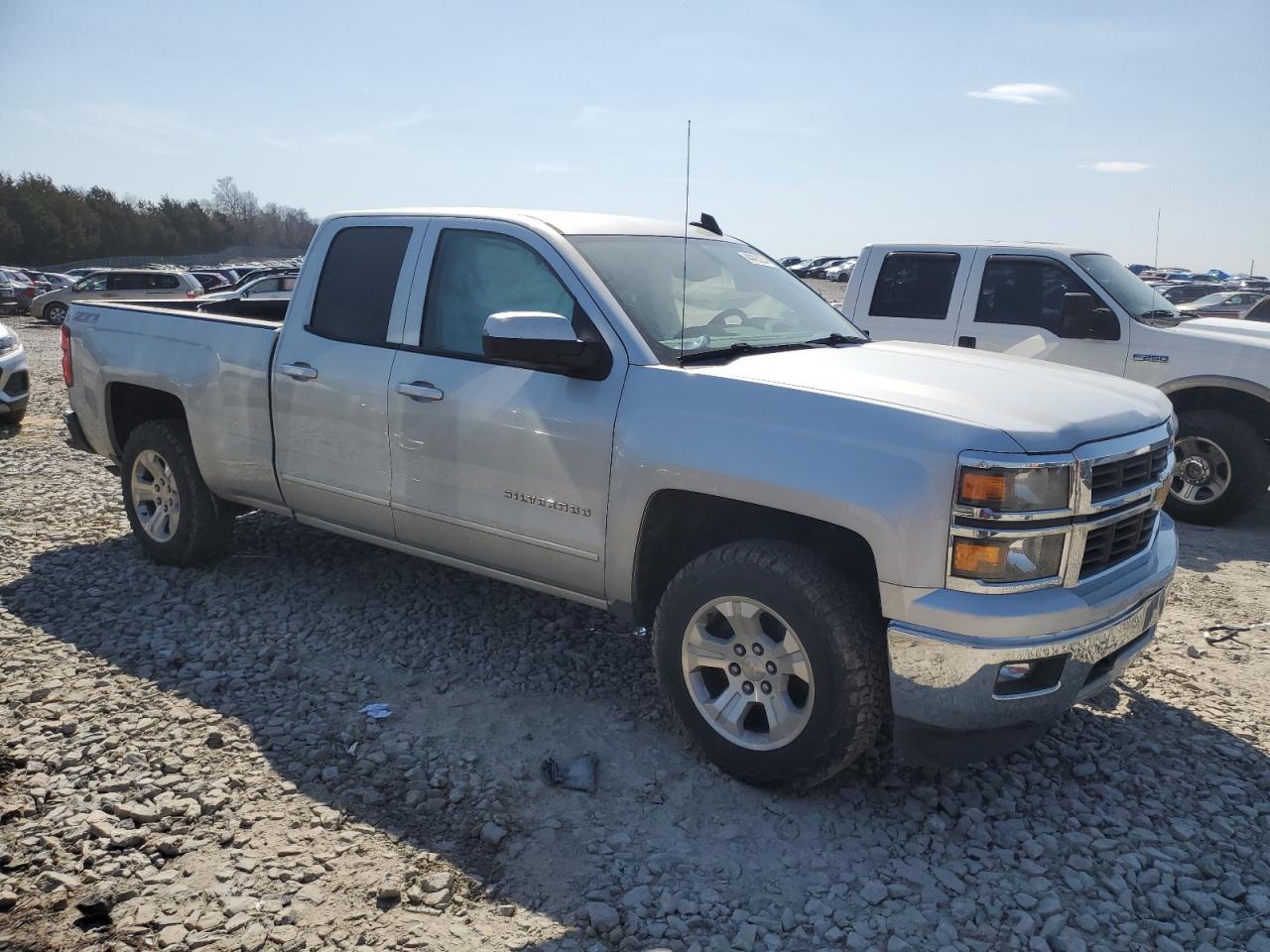 Photo 3 VIN: 1GCVKREC4FZ310597 - CHEVROLET SILVERADO 