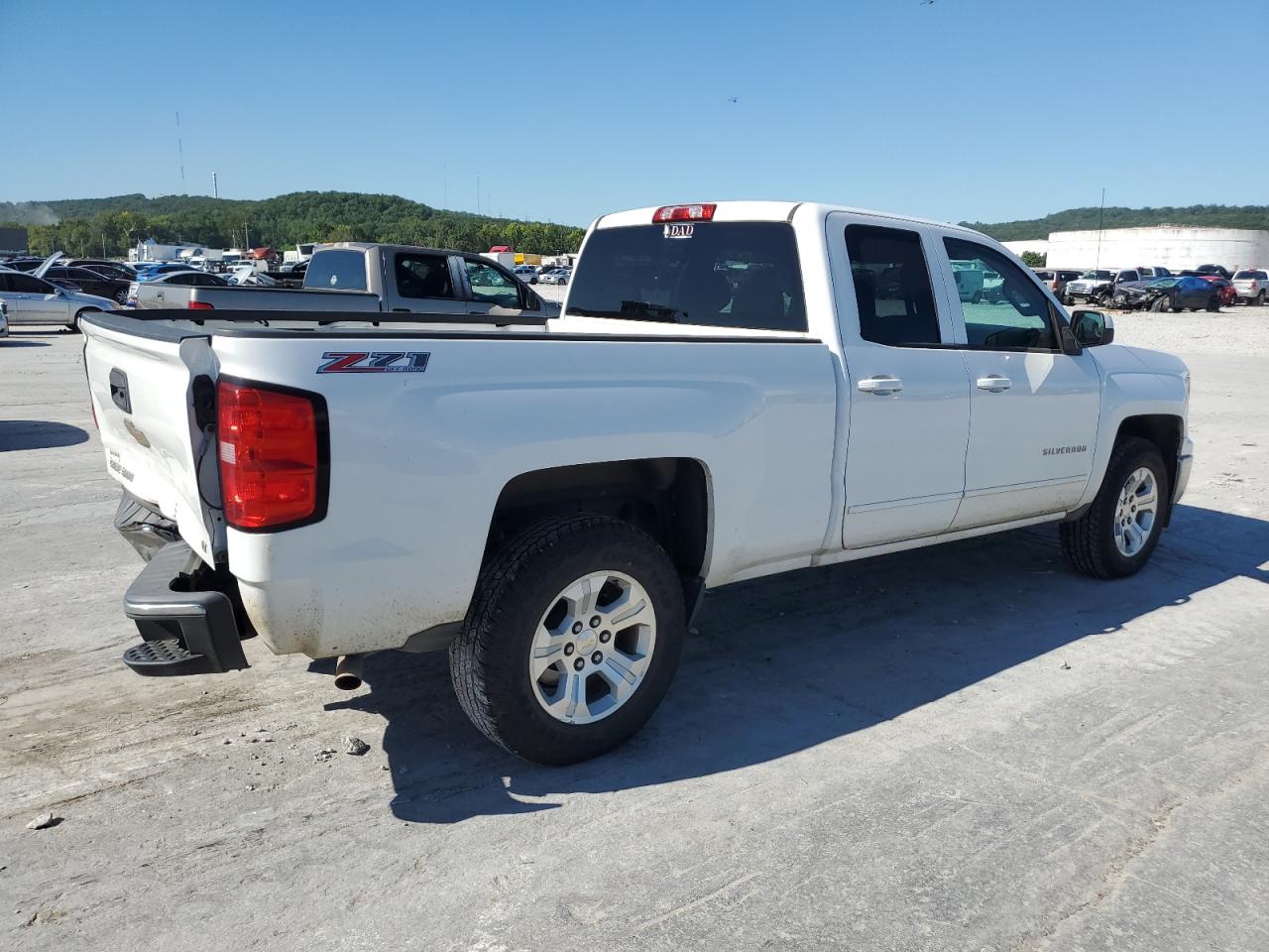 Photo 2 VIN: 1GCVKREC4FZ387079 - CHEVROLET SILVERADO 