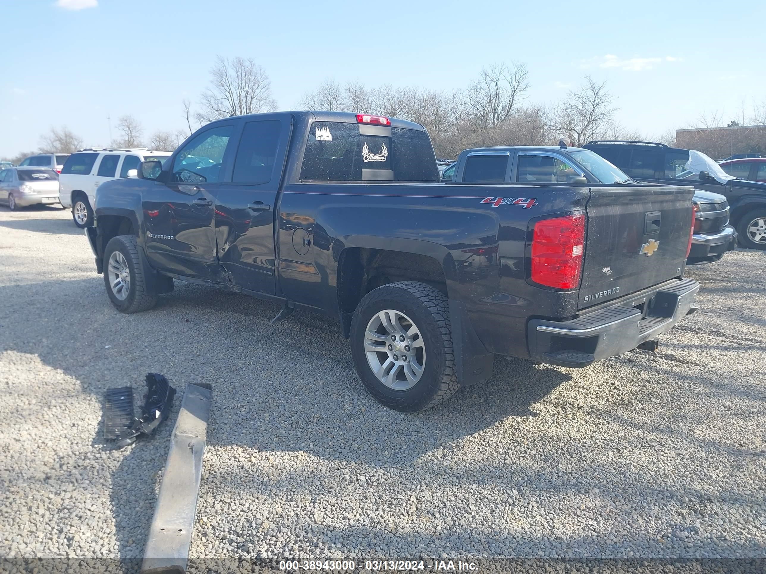 Photo 2 VIN: 1GCVKREC4GZ240584 - CHEVROLET SILVERADO 