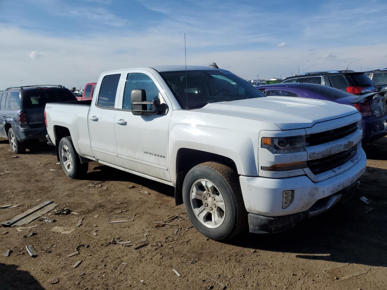 Photo 3 VIN: 1GCVKREC4HZ213807 - CHEVROLET SILVERADO 