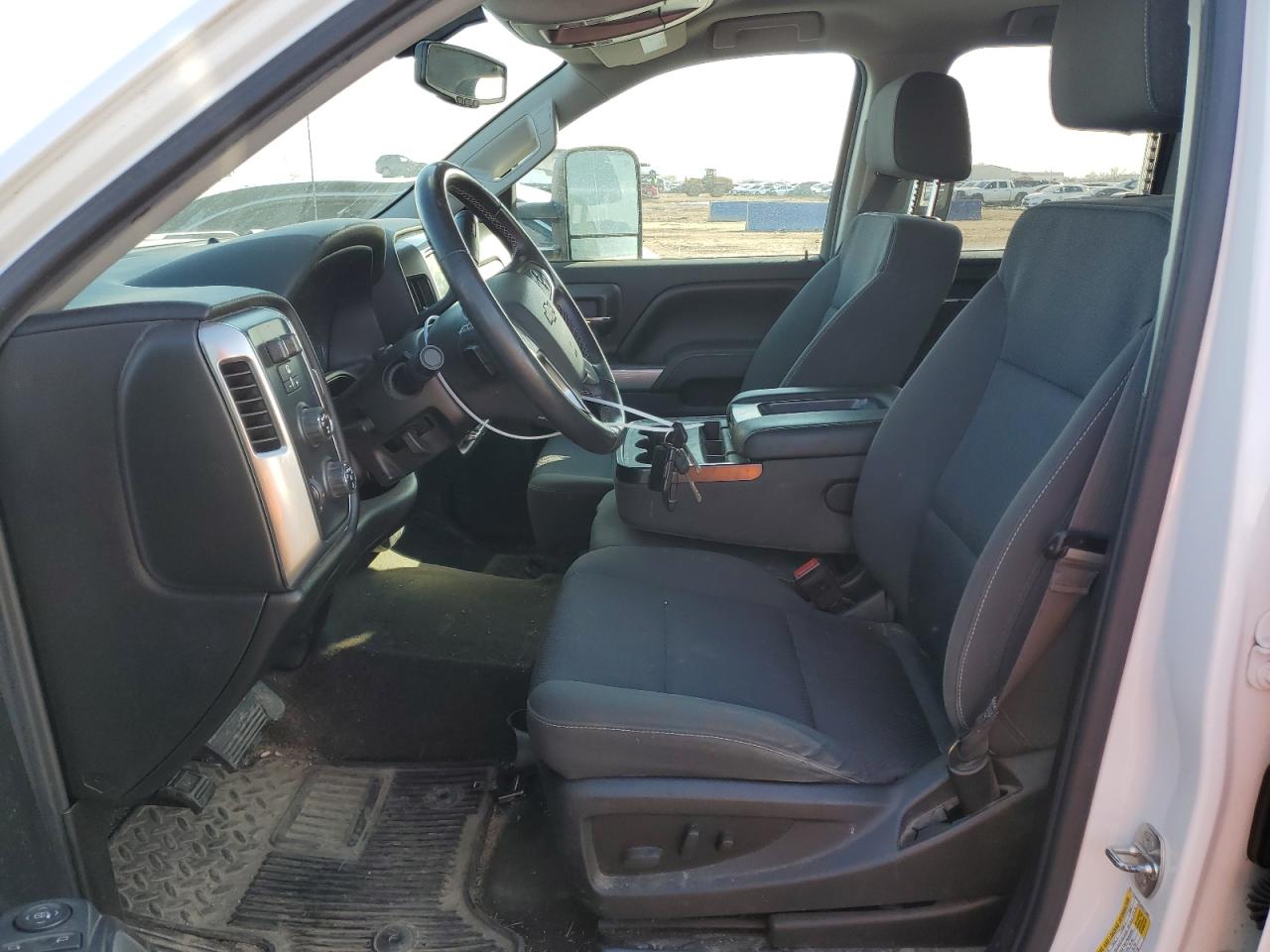 Photo 6 VIN: 1GCVKREC4HZ213807 - CHEVROLET SILVERADO 