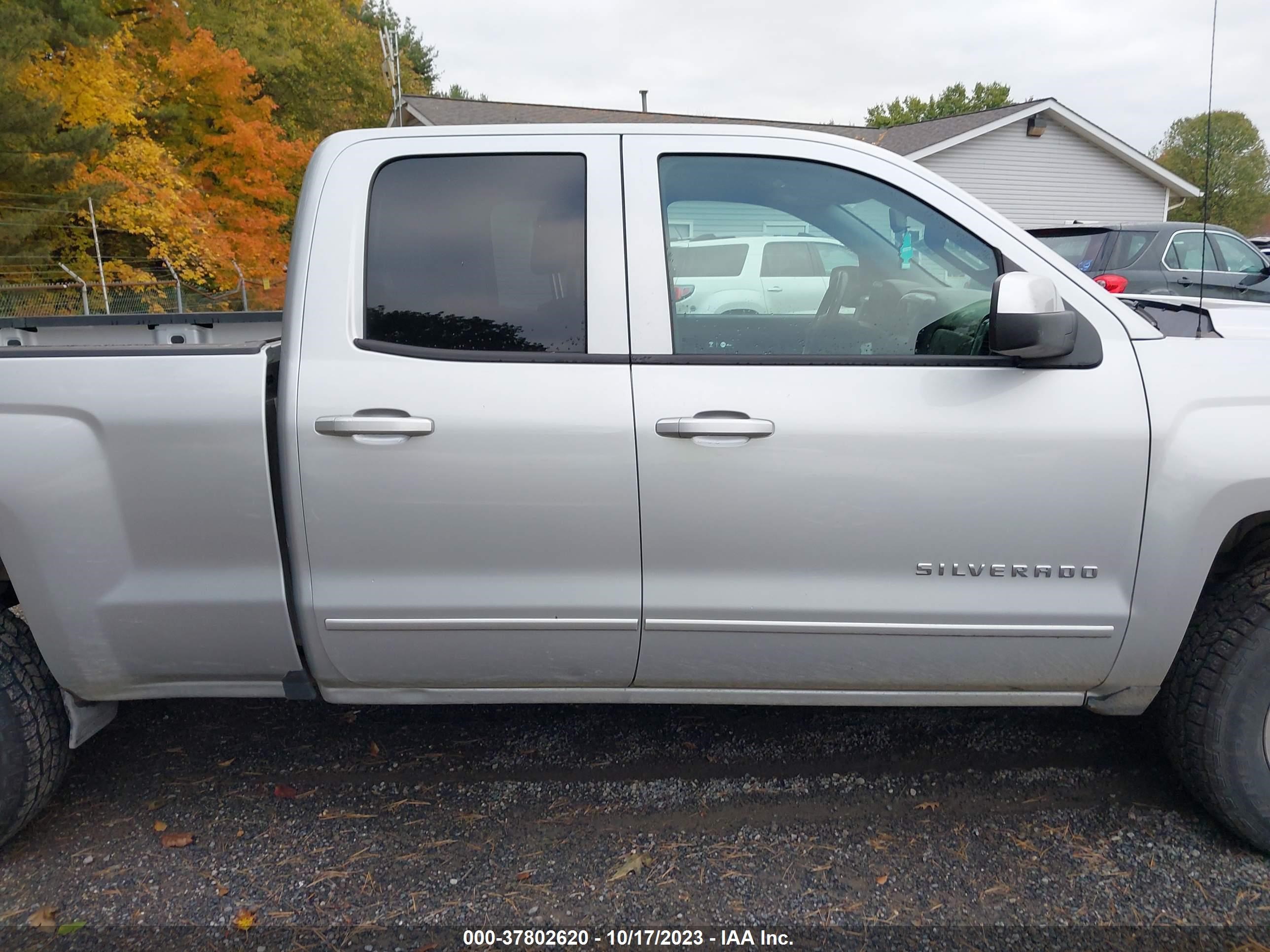 Photo 12 VIN: 1GCVKREC4JZ116810 - CHEVROLET SILVERADO 