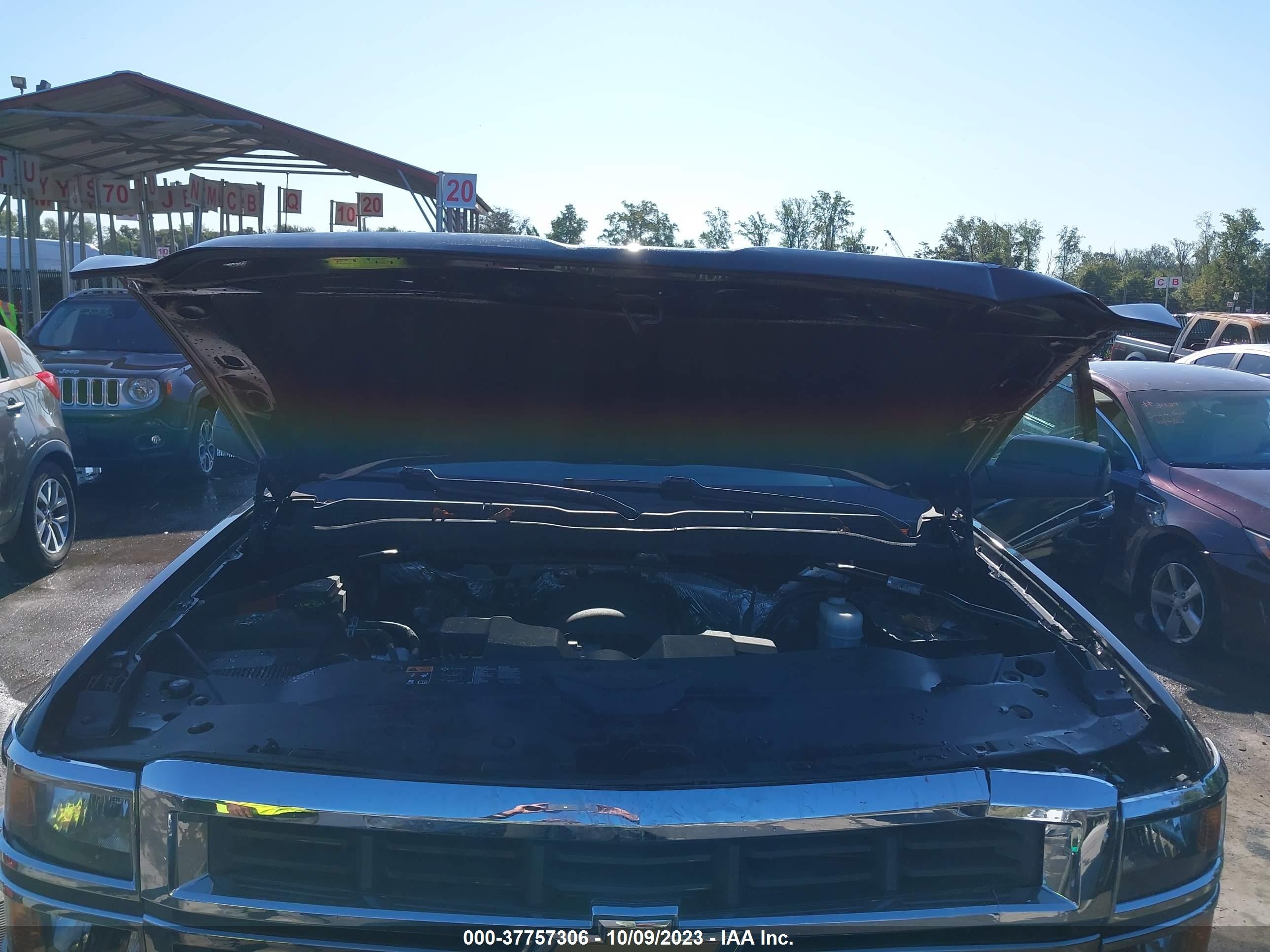 Photo 9 VIN: 1GCVKREC5FZ214722 - CHEVROLET SILVERADO 1500 